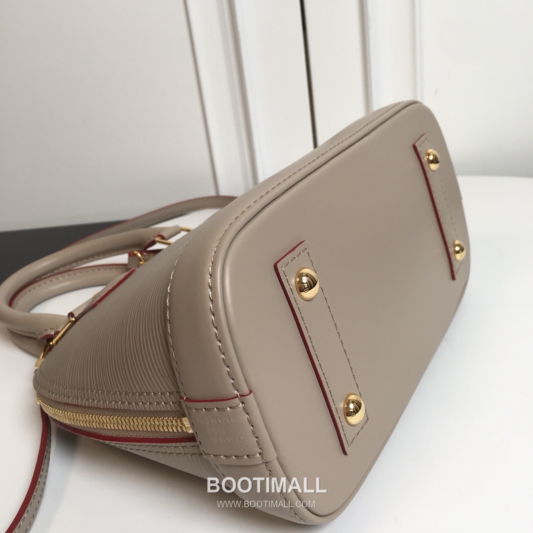 Louis Vuitton Alma BB Epi Grained Leather Elephant Grey Top Handle Bag 루이비통 알마 BB M40301 에피 그레인드 레더 엘리펀트 그레이 탑핸들백 25cm 9