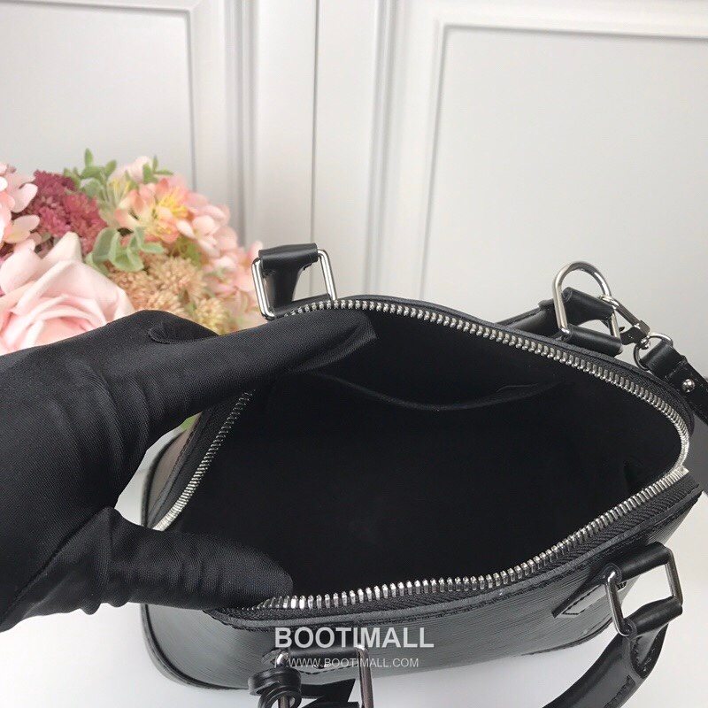 Louis Vuitton Alma BB Epi Leather Top Handle Bag 루이비통 알마 BB M40301 에피 레더 탑핸들백 25cm 9