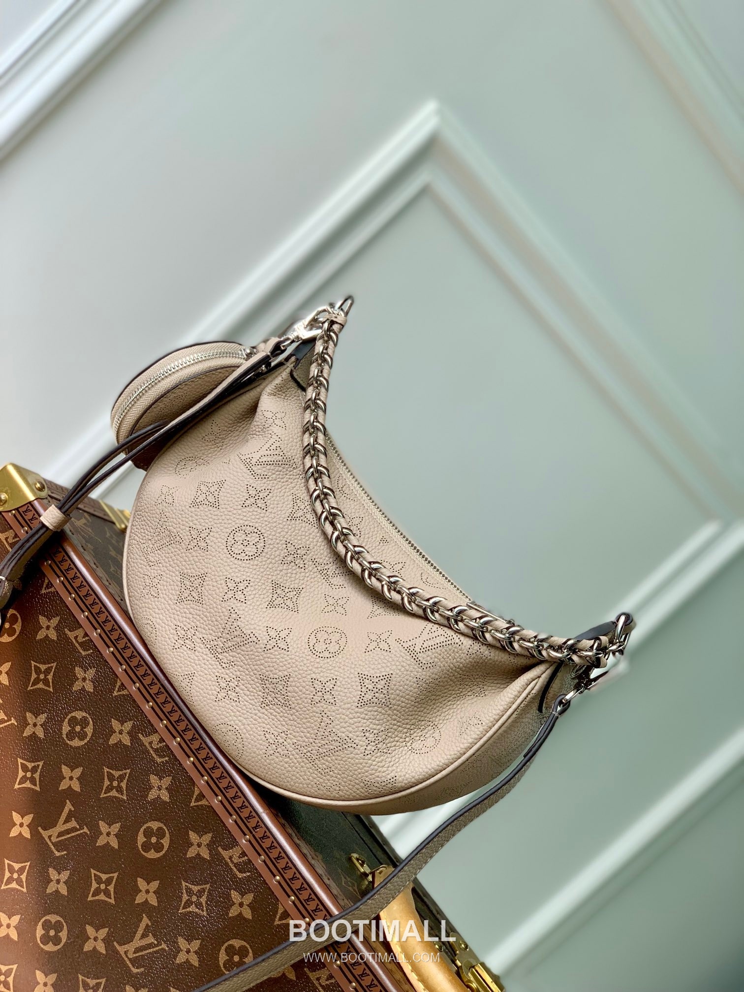 Louis Vuitton Baia Moon Bag Light Blue Handbag 루이비통 바이아 문 백 스몰 라이트 블루 핸드백 2