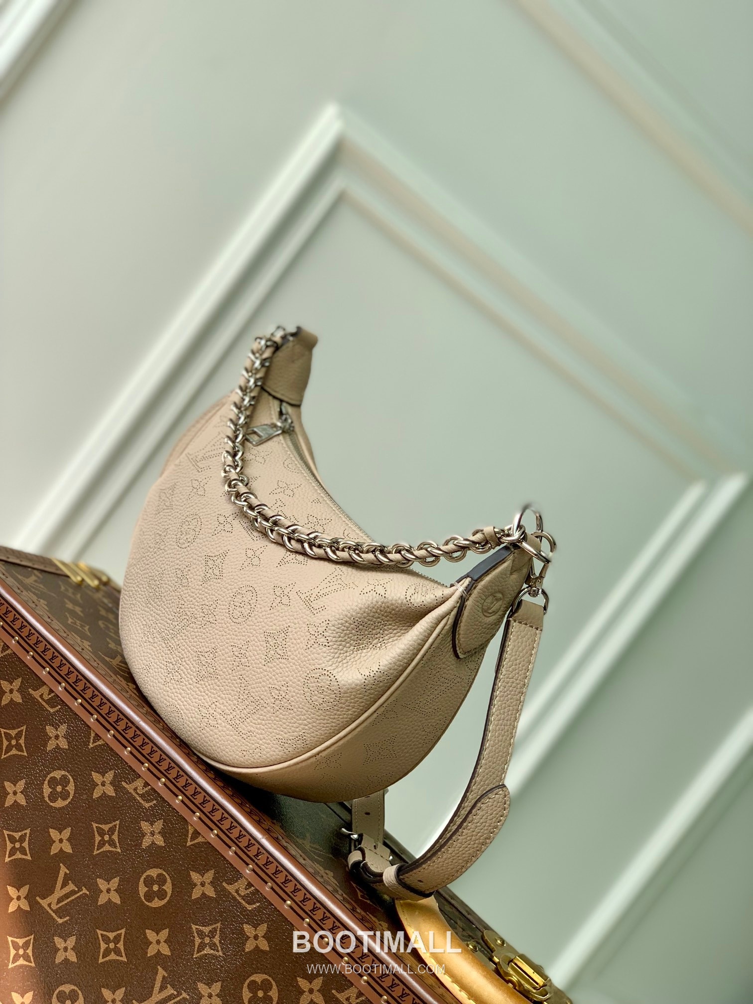 Louis Vuitton Baia Moon Bag Light Blue Handbag 루이비통 바이아 문 백 스몰 라이트 블루 핸드백 3