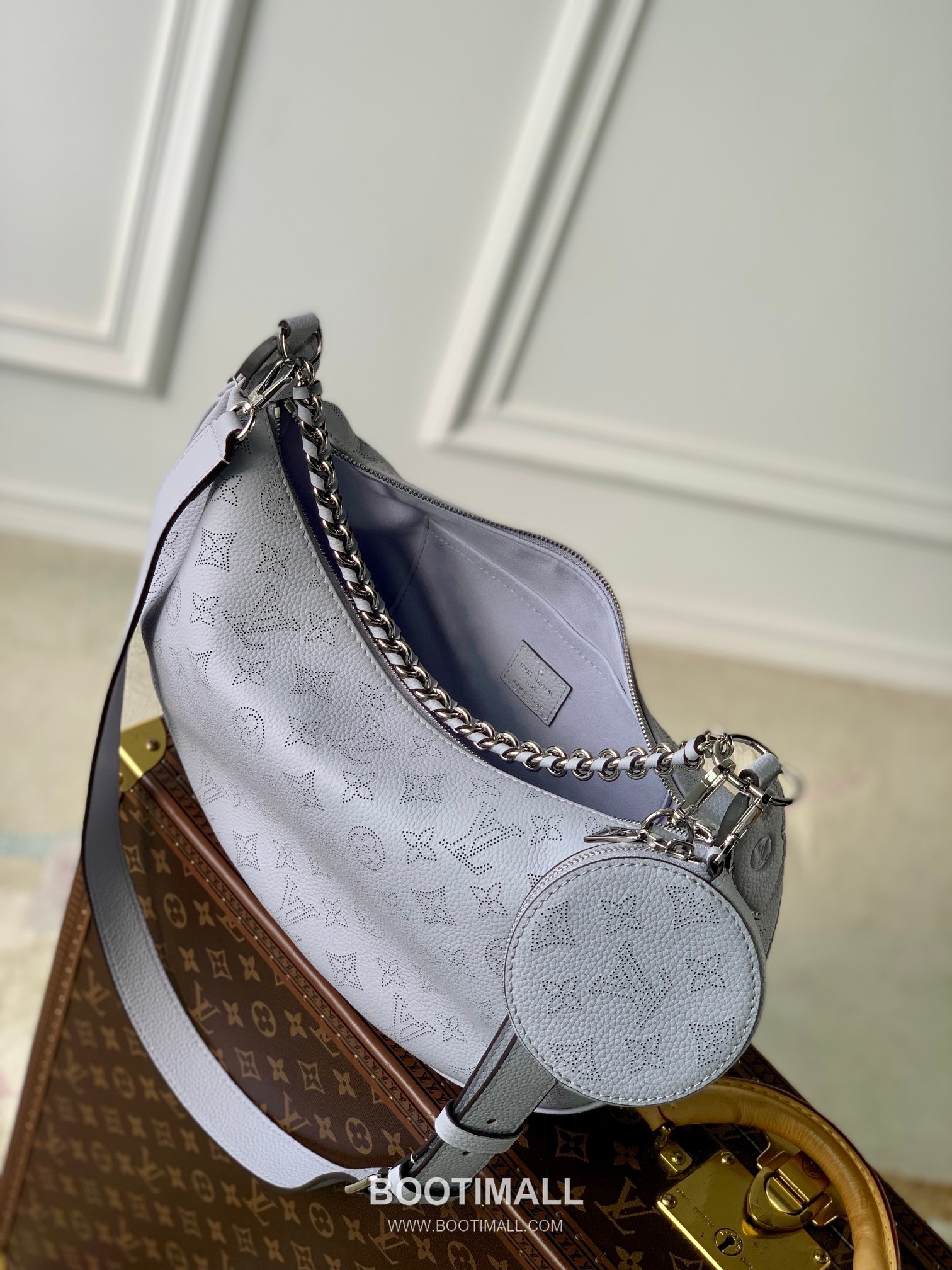 Louis Vuitton Baia Medium Handbag Mahina Leather Purple 루이비통 바이아 미디엄 핸드백 M22822 마히나 레더 퍼플 36.5cm 5