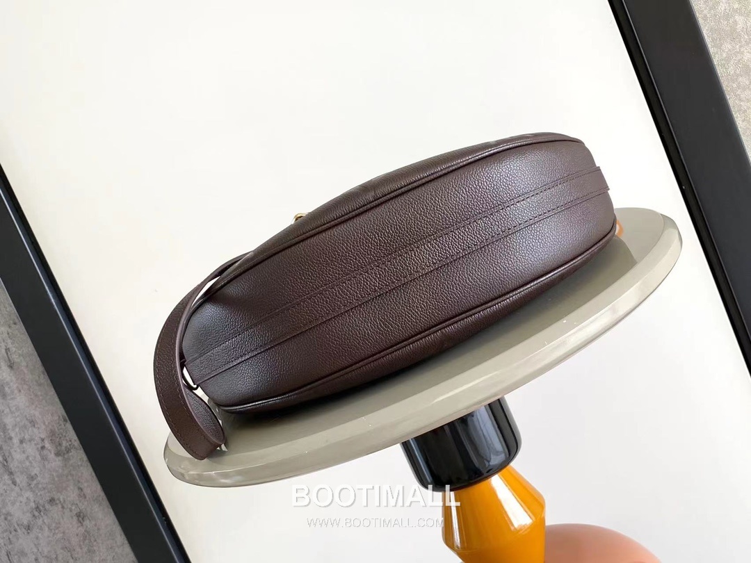 Louis Vuitton Loop Hobo Monogram Empreinte Cowhide Leather Brown Hobo Bag 루이비통 루프 호보 모노그램 앙프렝뜨 소가죽 브라운 호보백 5