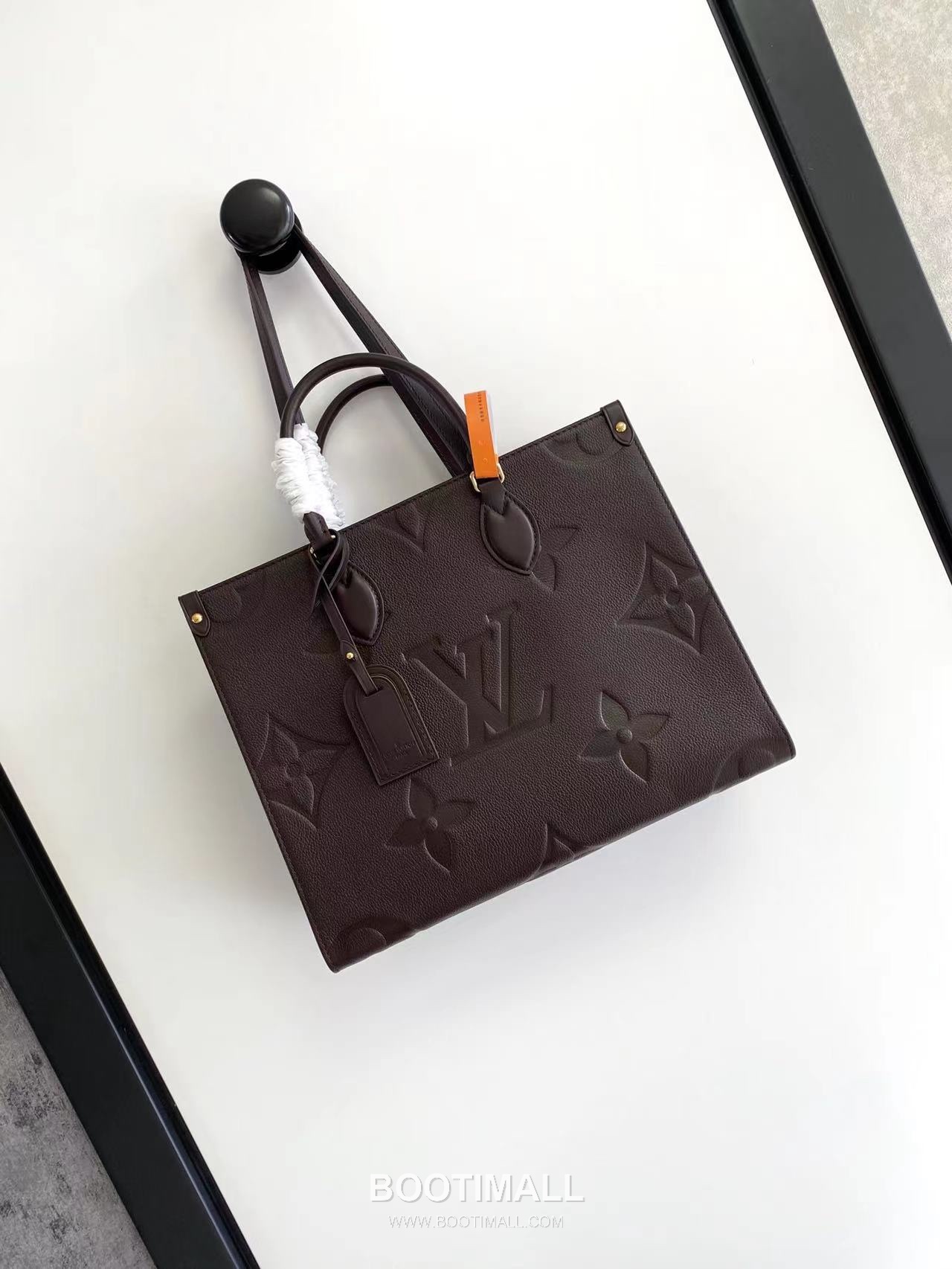 Louis Vuitton Low Key Cabas MM Grained Cowhide Leather Black Tote Bag 루이비통 로우 키 카바스 미디엄 그레인드 소가죽 블랙 토트백 47cm 1