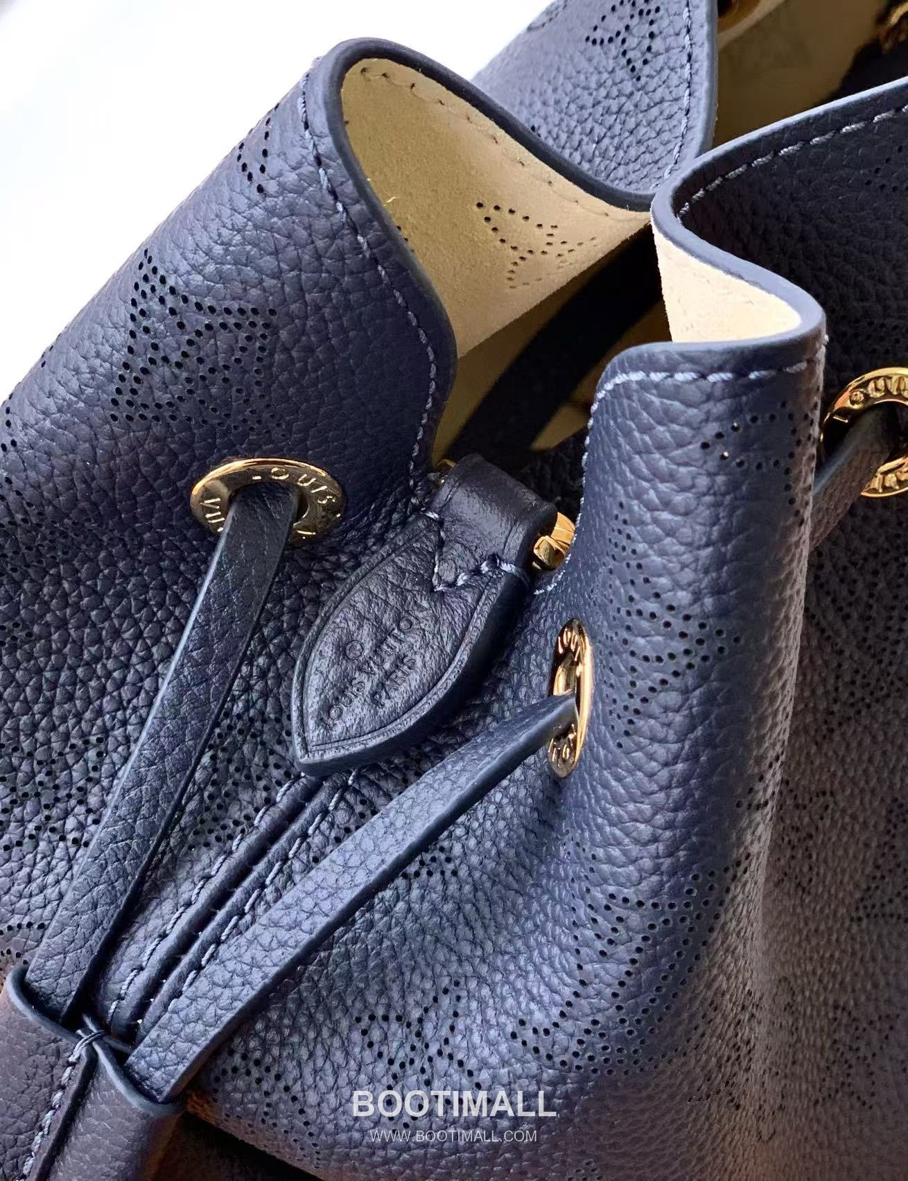 Louis Vuitton Bella Bucket Bag Monogram Perforated Calfskin Black 루이비통 벨라 버킷백 모노그램 퍼포레이티드 카프스킨 블랙 22cm 7