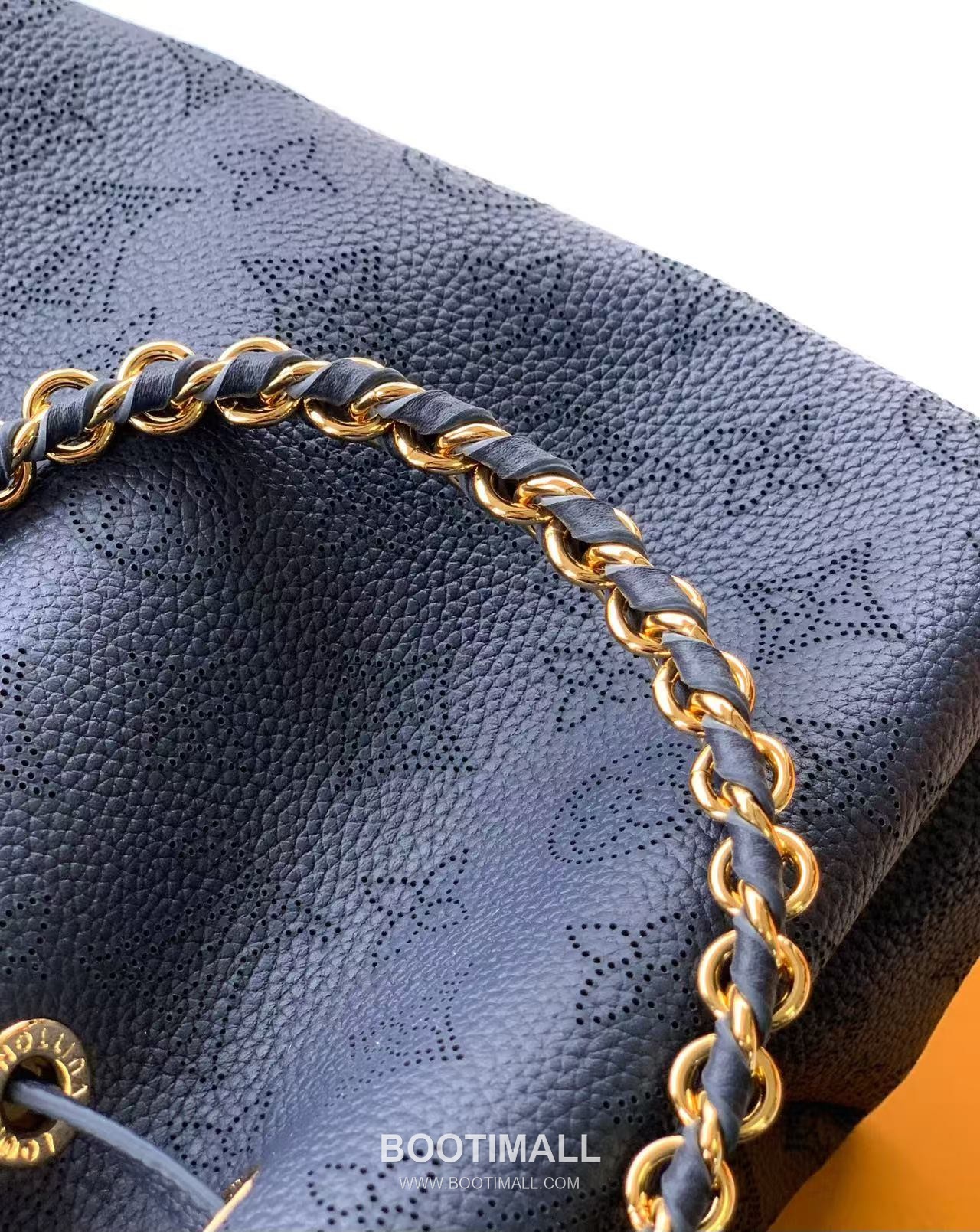 Louis Vuitton Bella Bucket Bag Monogram Perforated Calfskin Black 루이비통 벨라 버킷백 모노그램 퍼포레이티드 카프스킨 블랙 22cm 8