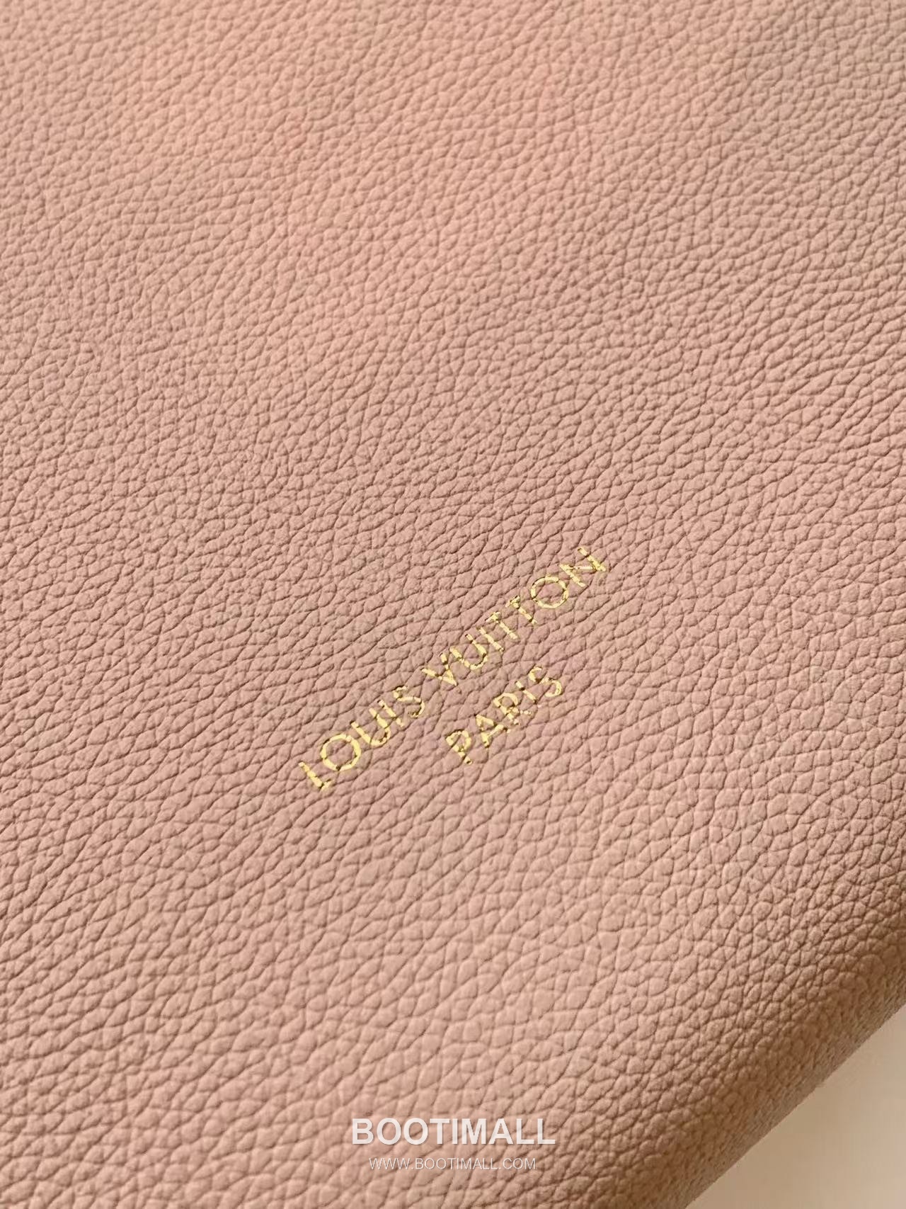 Louis Vuitton Low Key Hobo Small Smooth Calfskin Beige Hobo Bag 루이비통 로우 키 호보 스몰 M25352 스무스 카프스킨 베이지 호보백 28cm 5