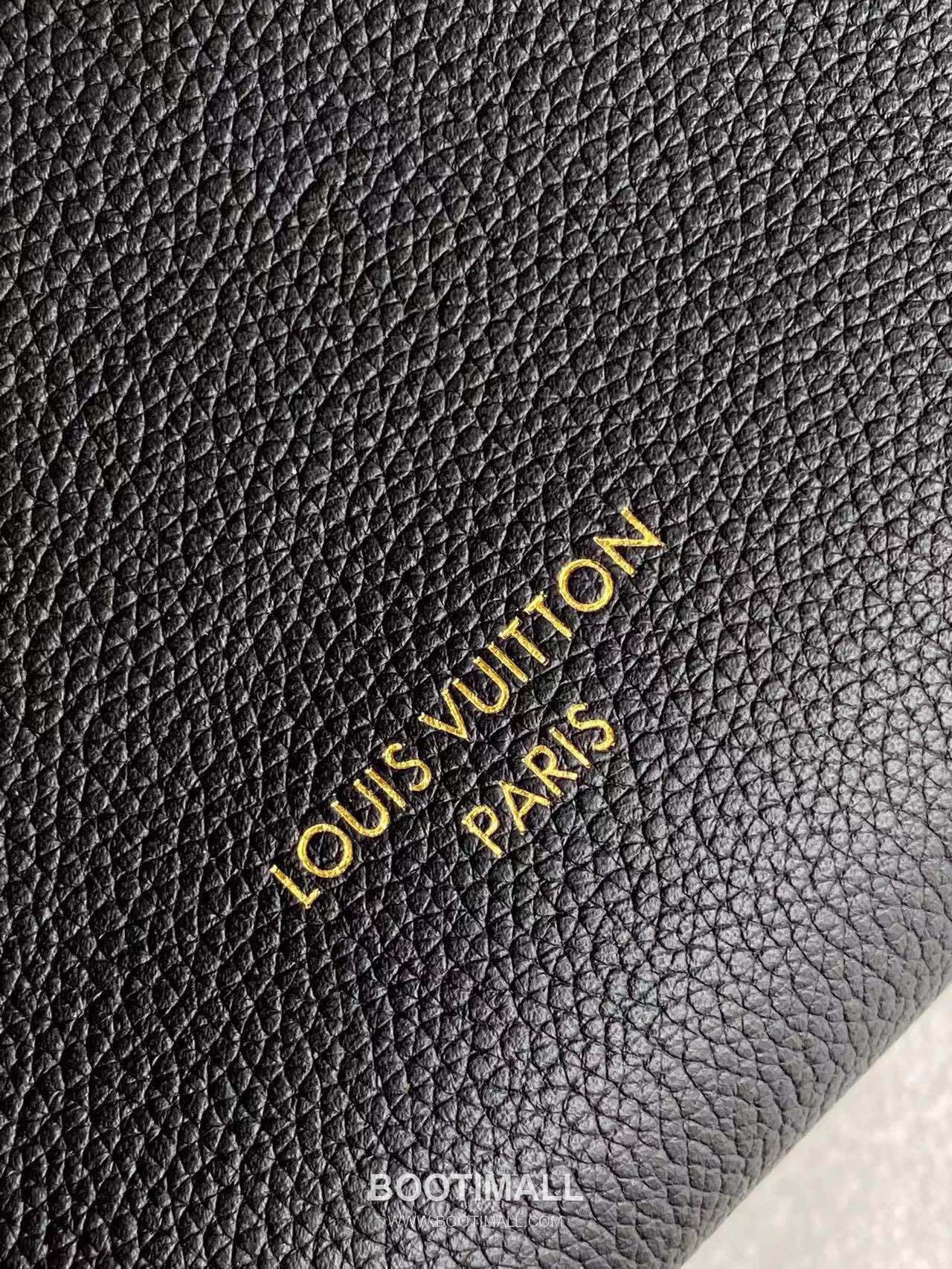 Louis Vuitton Low Key Hobo Small Smooth Calfskin Beige Hobo Bag 루이비통 로우 키 호보 스몰 M25352 스무스 카프스킨 베이지 호보백 28cm 7