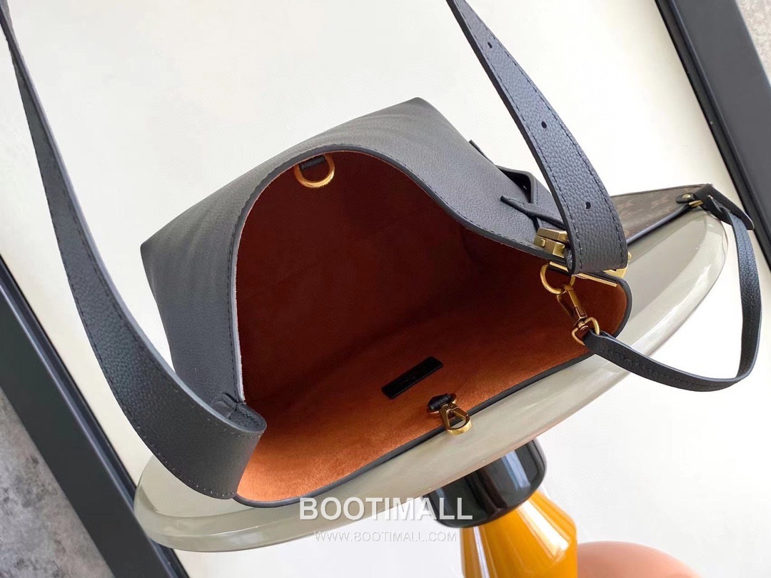 Louis Vuitton Low Key Hobo Small Smooth Calfskin Beige Hobo Bag 루이비통 로우 키 호보 스몰 M25352 스무스 카프스킨 베이지 호보백 28cm 8