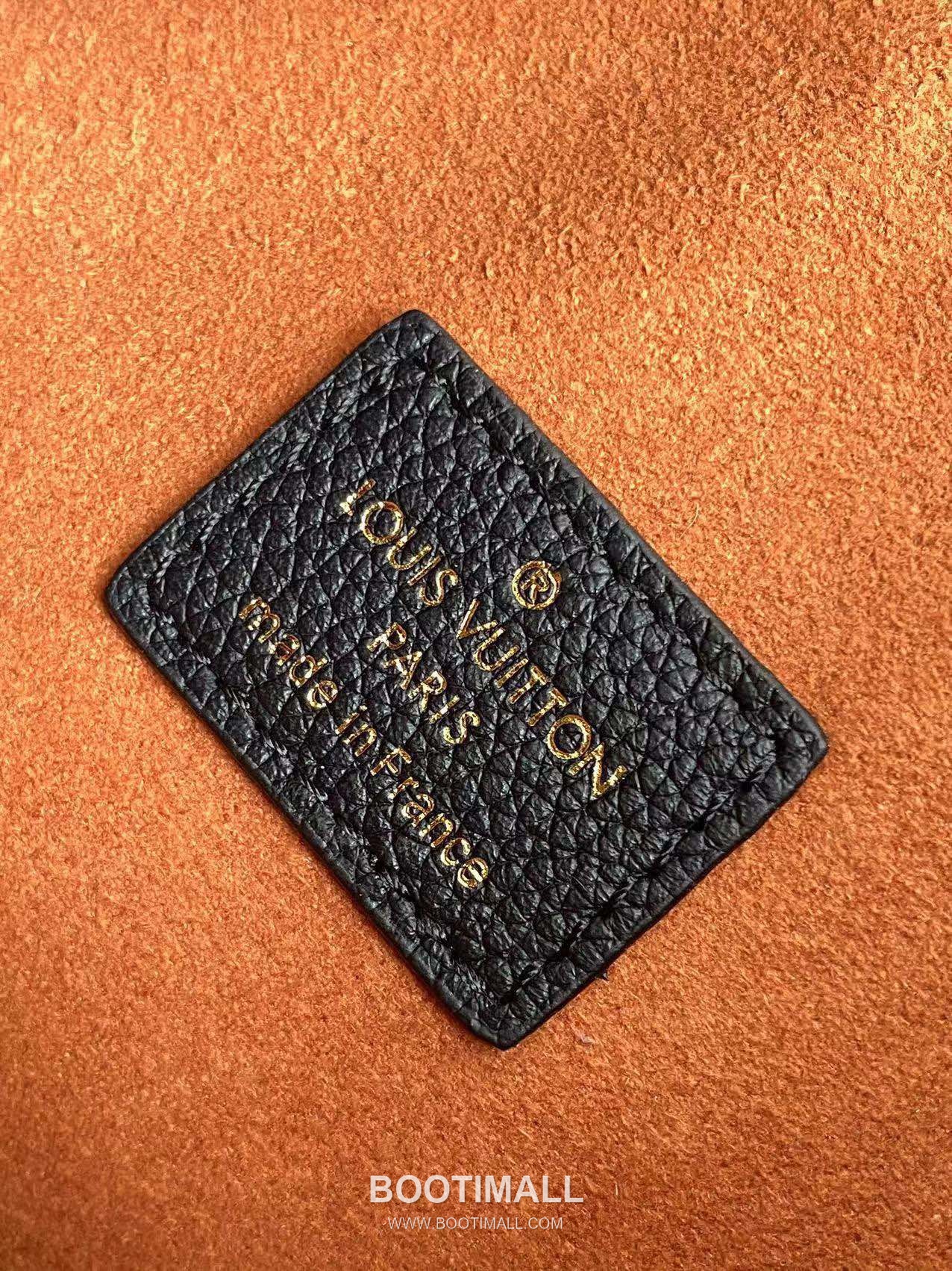 Louis Vuitton Low Key Hobo Small Smooth Calfskin Beige Hobo Bag 루이비통 로우 키 호보 스몰 M25352 스무스 카프스킨 베이지 호보백 28cm 9