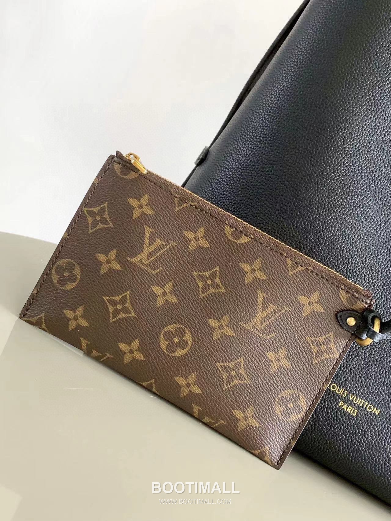 Louis Vuitton Low Key Hobo MM Cowhide Leather Black Hobo Bag 루이비통 로우 키 호보 미디엄 M24856 소가죽 블랙 호보백 35cm 7