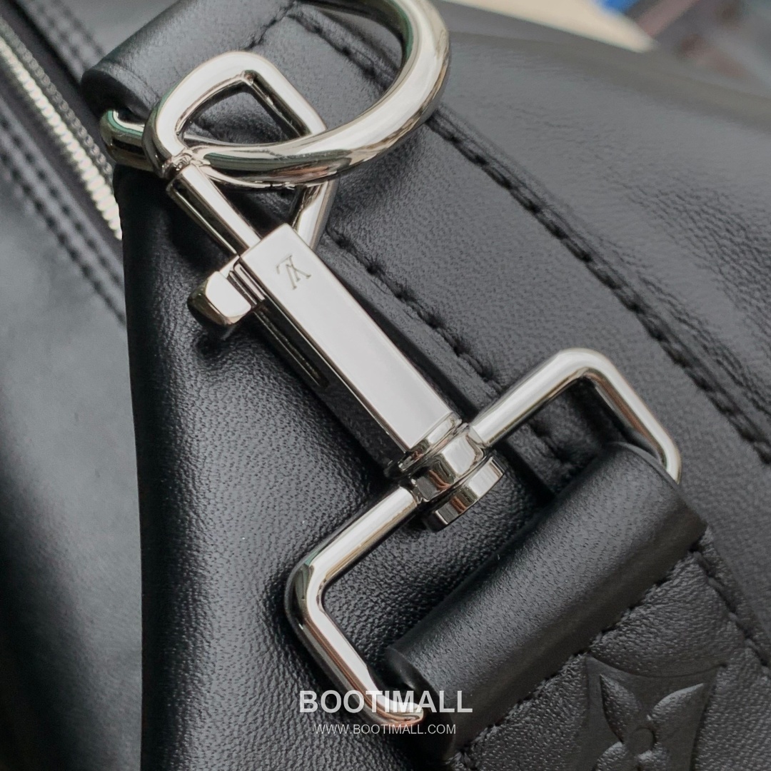 Louis Vuitton Vagabond Hobo Glossy Calfskin Leather Hobo Bag 루이비통 바가본드 호보 M13986 글로시 카프스킨 레더 호보백 38cm 7