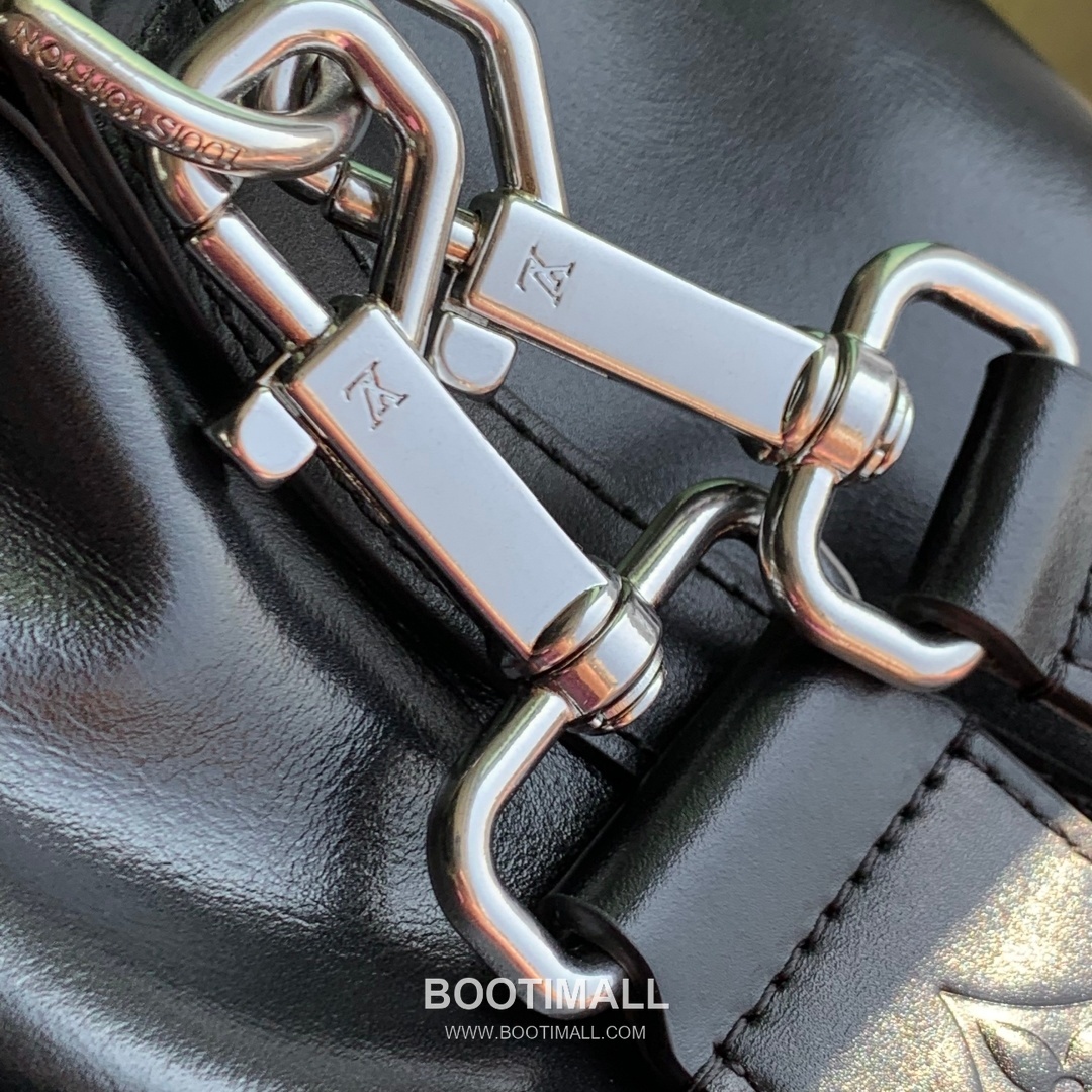 Louis Vuitton Noé Cargo PM Calfskin Leather Bucket Bag 루이비통 노에 카고 PM M13985 카프스킨 레더 버킷백 24cm 5