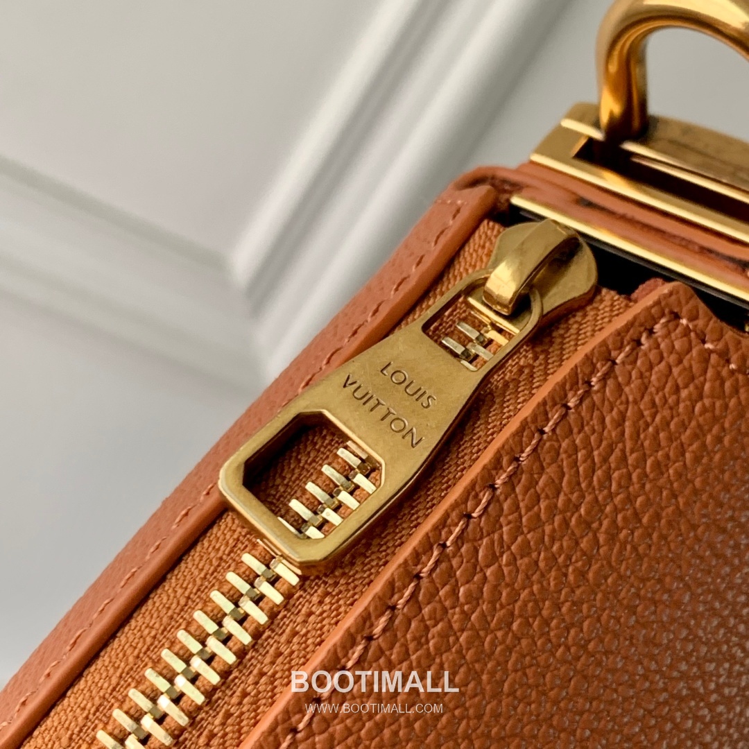 Louis Vuitton Low Key Cookie Medium Cowhide Leather Brown Handbag 루이비통 로우 키 쿠키 미디엄 소가죽 브라운 핸드백 32cm 6