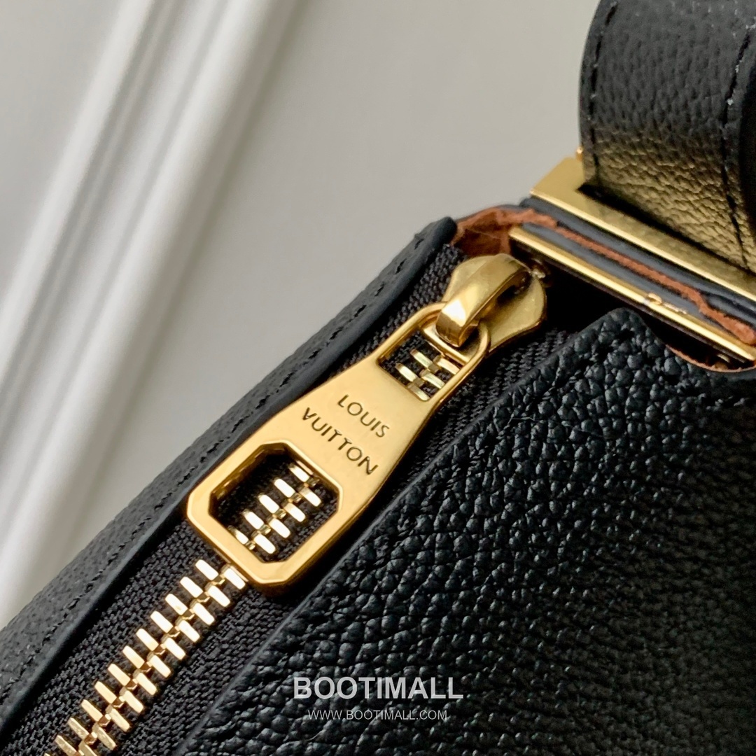 Louis Vuitton Low Key Cookie Medium Cowhide Leather Black Handbag 루이비통 로우 키 쿠키 미디엄 소가죽 블랙 핸드백 32cm 6