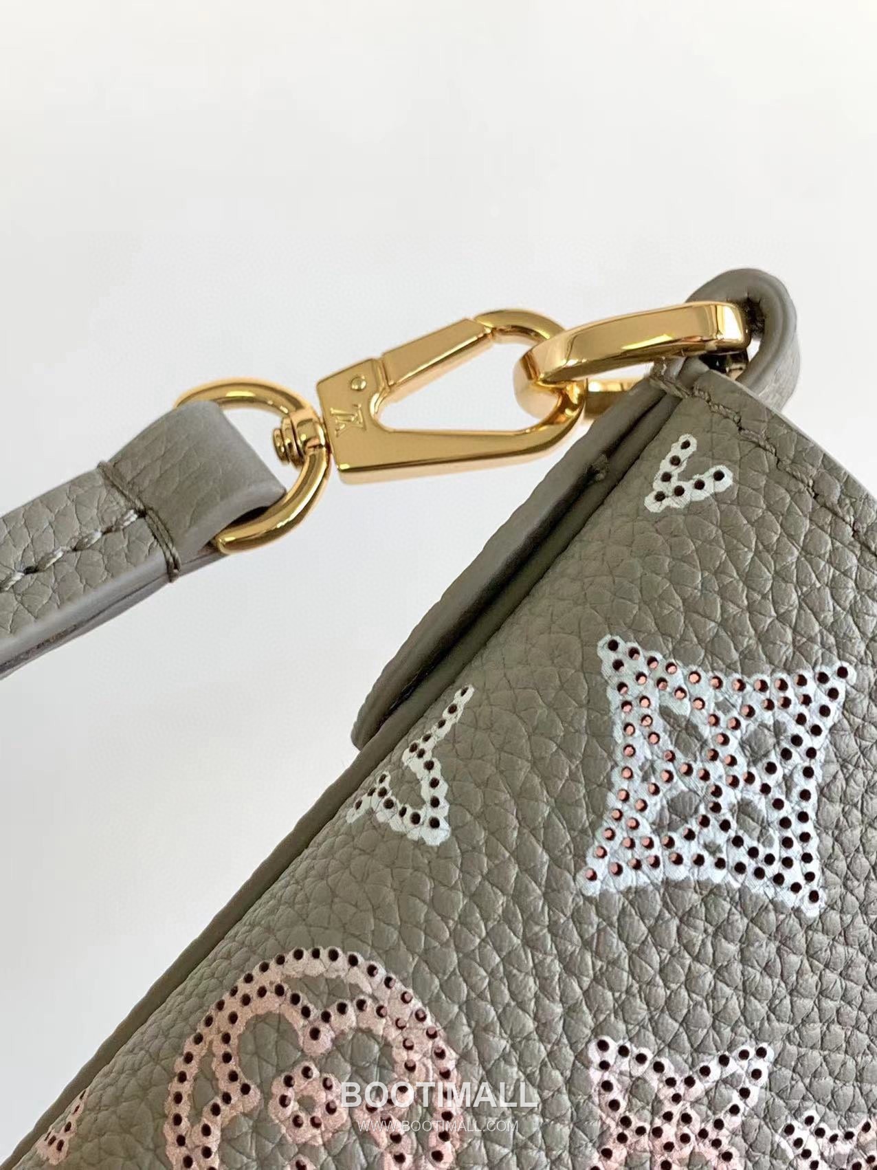 Louis Vuitton Blossom Tote MM Perforated Cowhide Leather Gray Tote Bag 루이비통 블라썸 토트 미디엄 펀칭 소가죽 그레이 토트백 30cm 6