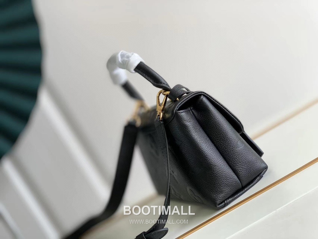 Louis Vuitton Madeleine BB Monogram Empreinte Leather Beige Top Handle Bag 루이비통 마들렌 BB M45978 M46008 모노그램 앙프렝뜨 엠보싱 레더 베이지 탑핸들백 24cm 2