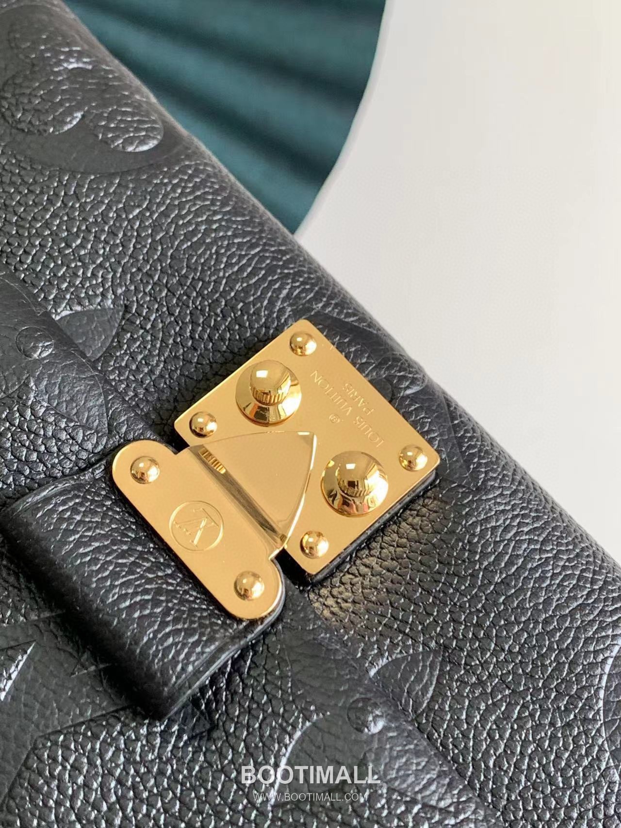 Louis Vuitton Madeleine BB Monogram Empreinte Leather Beige Top Handle Bag 루이비통 마들렌 BB M45978 M46008 모노그램 앙프렝뜨 엠보싱 레더 베이지 탑핸들백 24cm 5