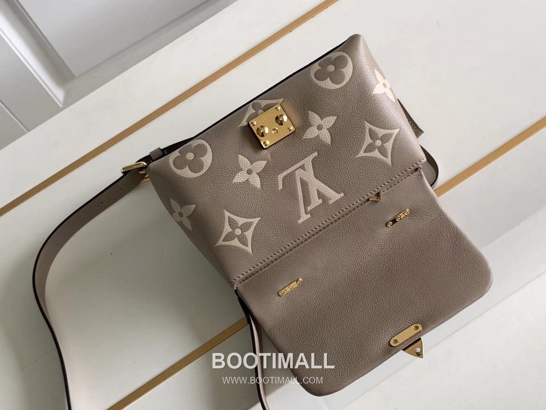 Louis Vuitton Madeleine BB Monogram Empreinte Leather Beige Top Handle Bag 루이비통 마들렌 BB M45978 M46008 모노그램 앙프렝뜨 엠보싱 레더 베이지 탑핸들백 24cm 7