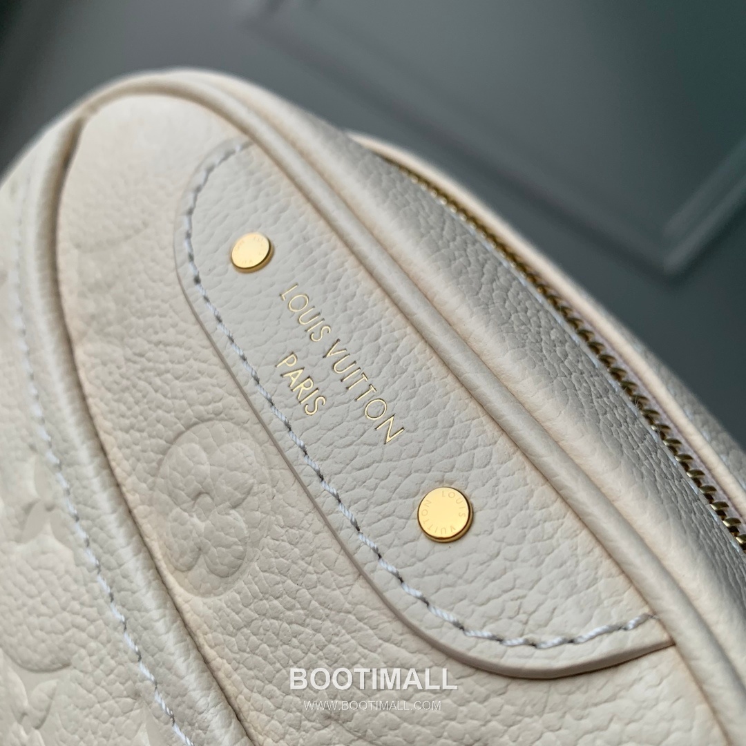 Louis Vuitton Tiny Camera Bag Monogram Empreinte Leather White 루이비통 타이니 카메라 백 모노그램 앙프렝뜨 레더 화이트 19cm 5