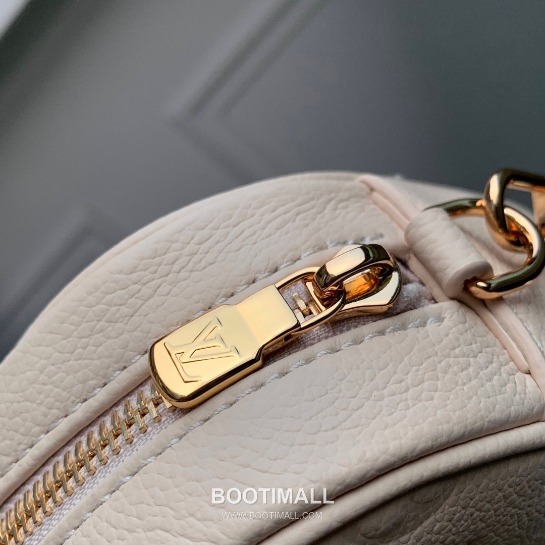 Louis Vuitton Tiny Camera Bag Monogram Empreinte Leather White 루이비통 타이니 카메라 백 모노그램 앙프렝뜨 레더 화이트 19cm 7