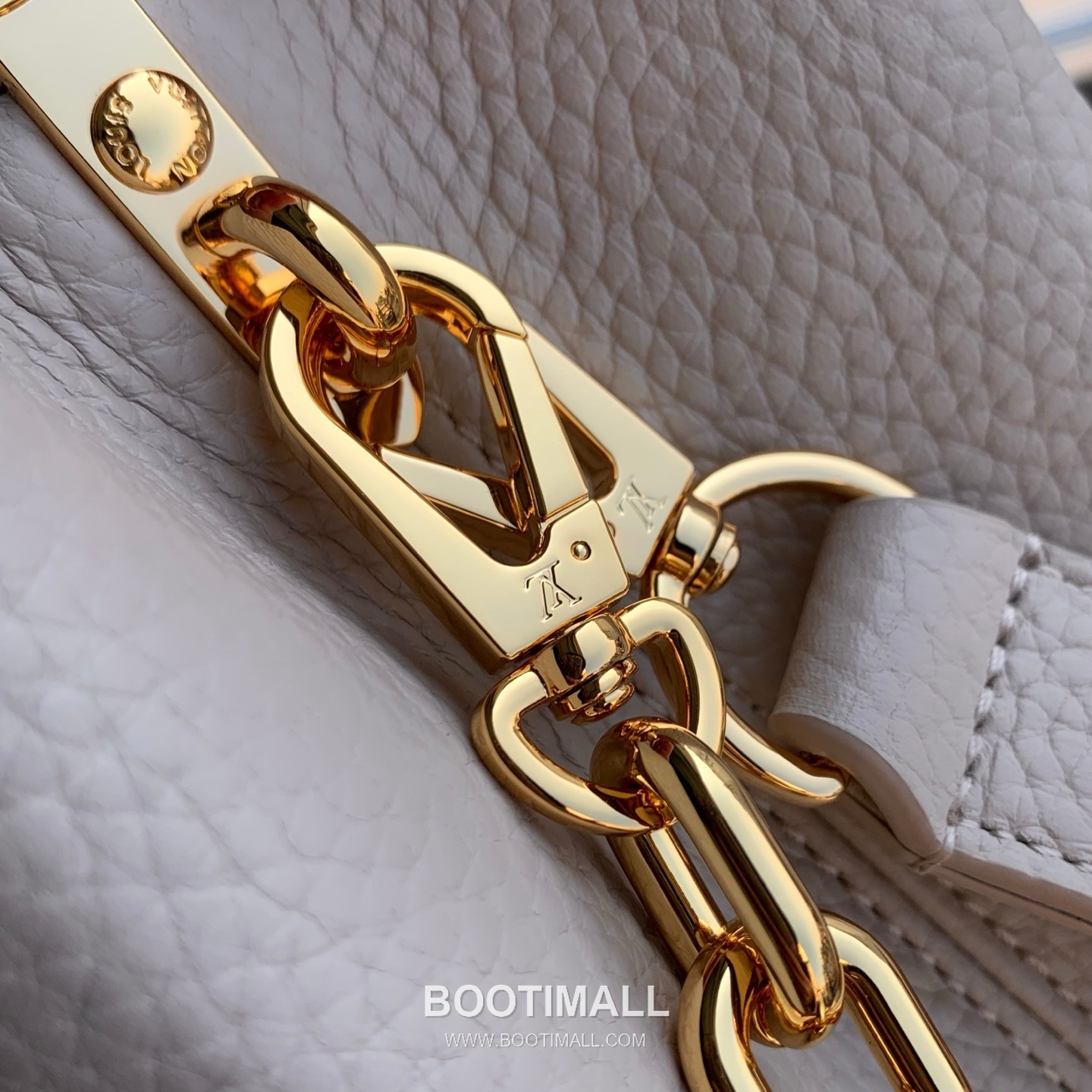 Louis Vuitton Capucines Mini Taurillon Leather Grey Top Handle Bag 루이비통 카푸신 미니 토리용 레더 그레이 탑핸들백 27cm 6