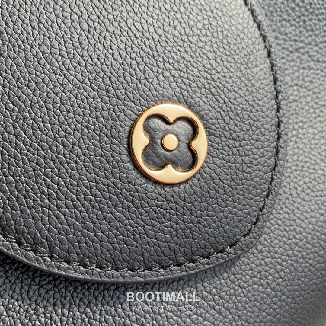 Louis Vuitton Capucines Souple MM Grained Calf Leather Brown Top Handle Bag 루이비통 카퓌신 수플 MM 그레인드 카프 레더 브라운 탑핸들백 33cm 5