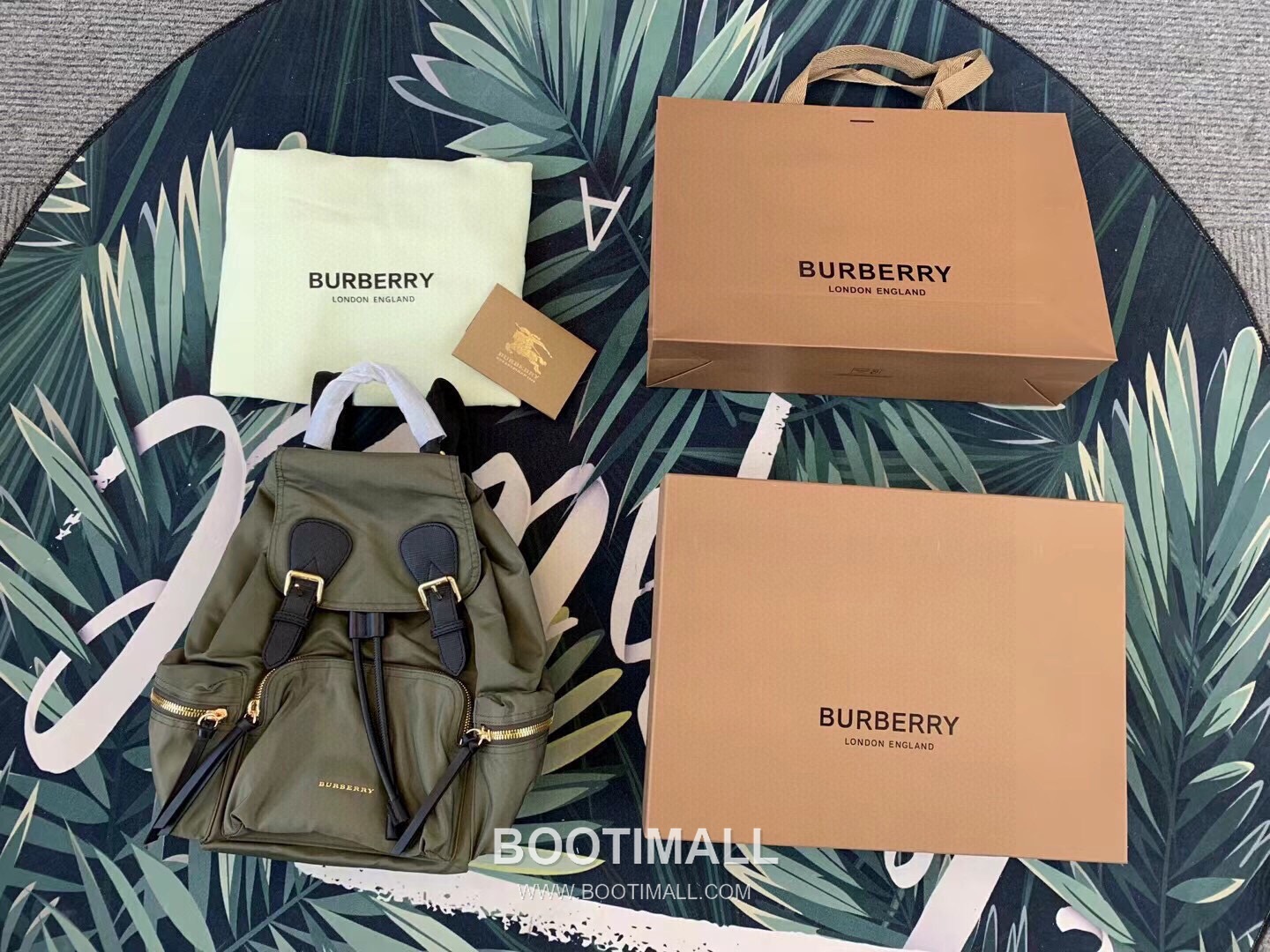 Burberry Military Backpack 버버리 밀리터리 백팩 33cm 1
