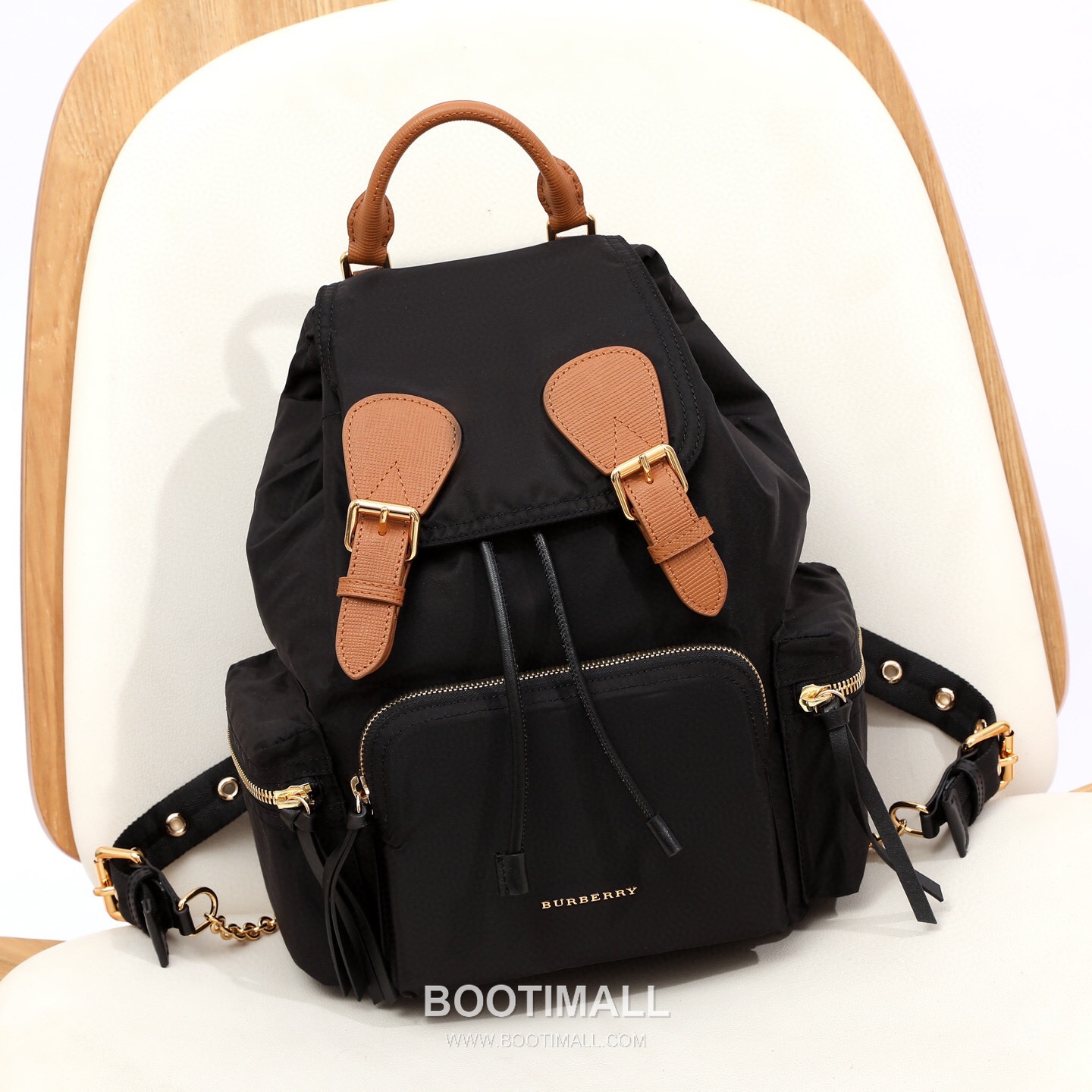 Burberry Military Backpack 버버리 밀리터리 백팩 33cm 1