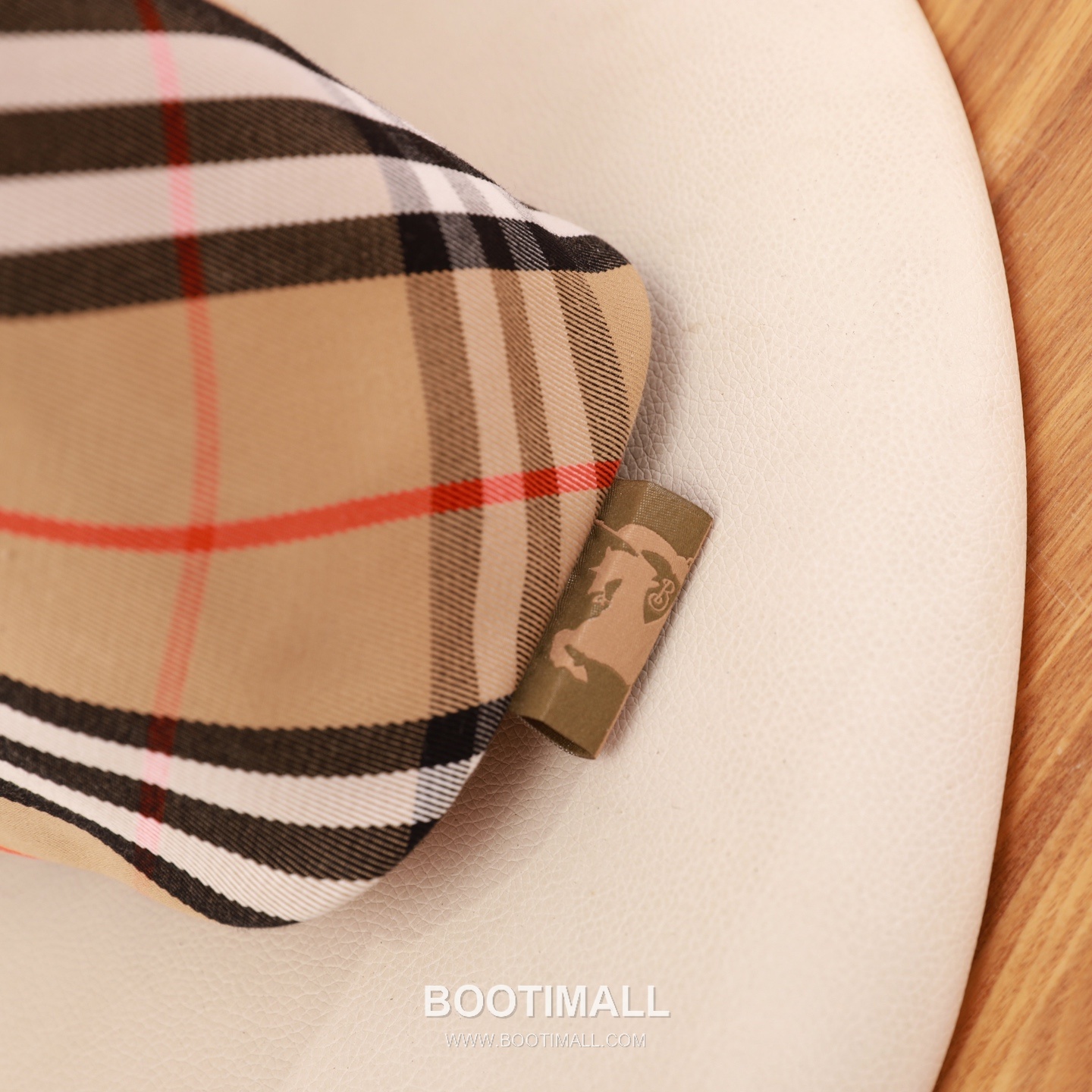 Burberry Diagonal Check Hobo Tote Diagonal Check Fabric Hobo Tote Bag 버버리 대각 체크 호보 토트 대각 체크 패브릭 호보 토트백 46.5cm 25