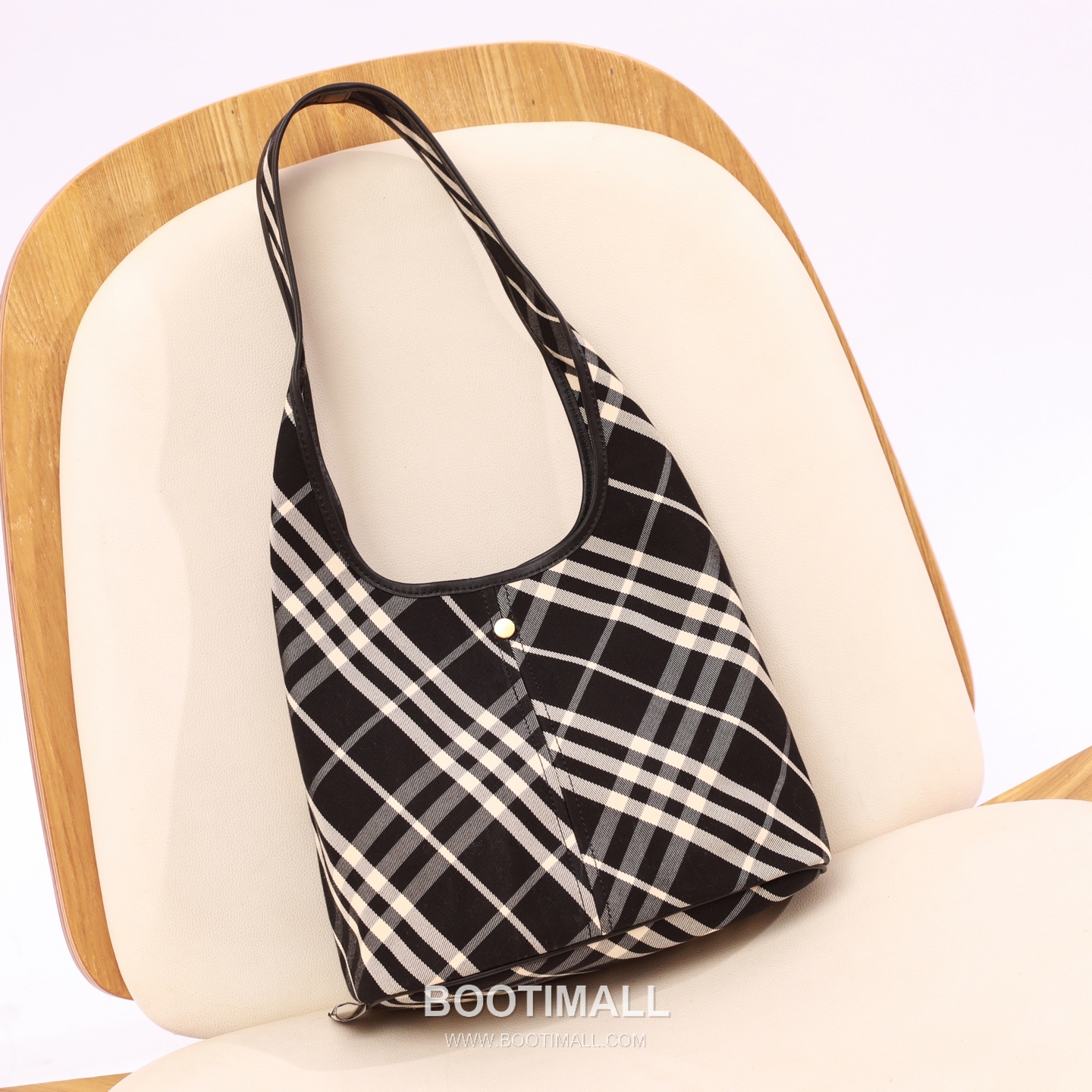 Burberry Diagonal Check Hobo Tote Diagonal Check Fabric Hobo Tote Bag 버버리 대각 체크 호보 토트 대각 체크 패브릭 호보 토트백 46.5cm 32