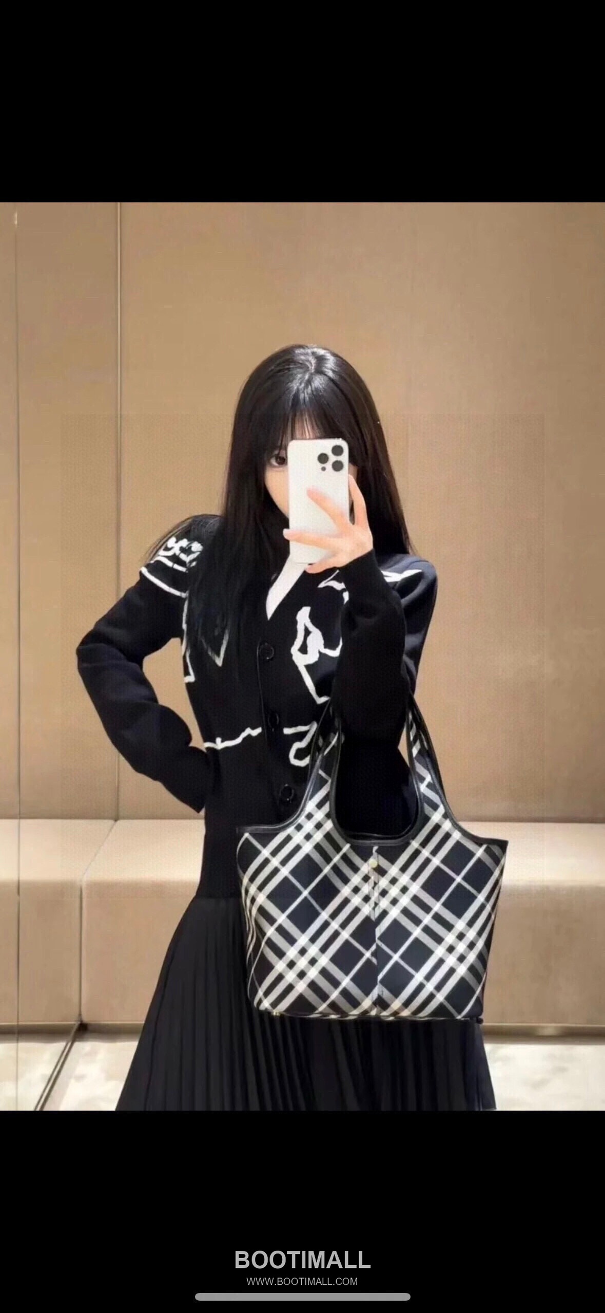 Burberry Diagonal Check Hobo Tote Diagonal Check Fabric Hobo Tote Bag 버버리 다이아고날 체크 호보 토트 다이아고날 체크 패브릭 호보 토트백 41cm 1