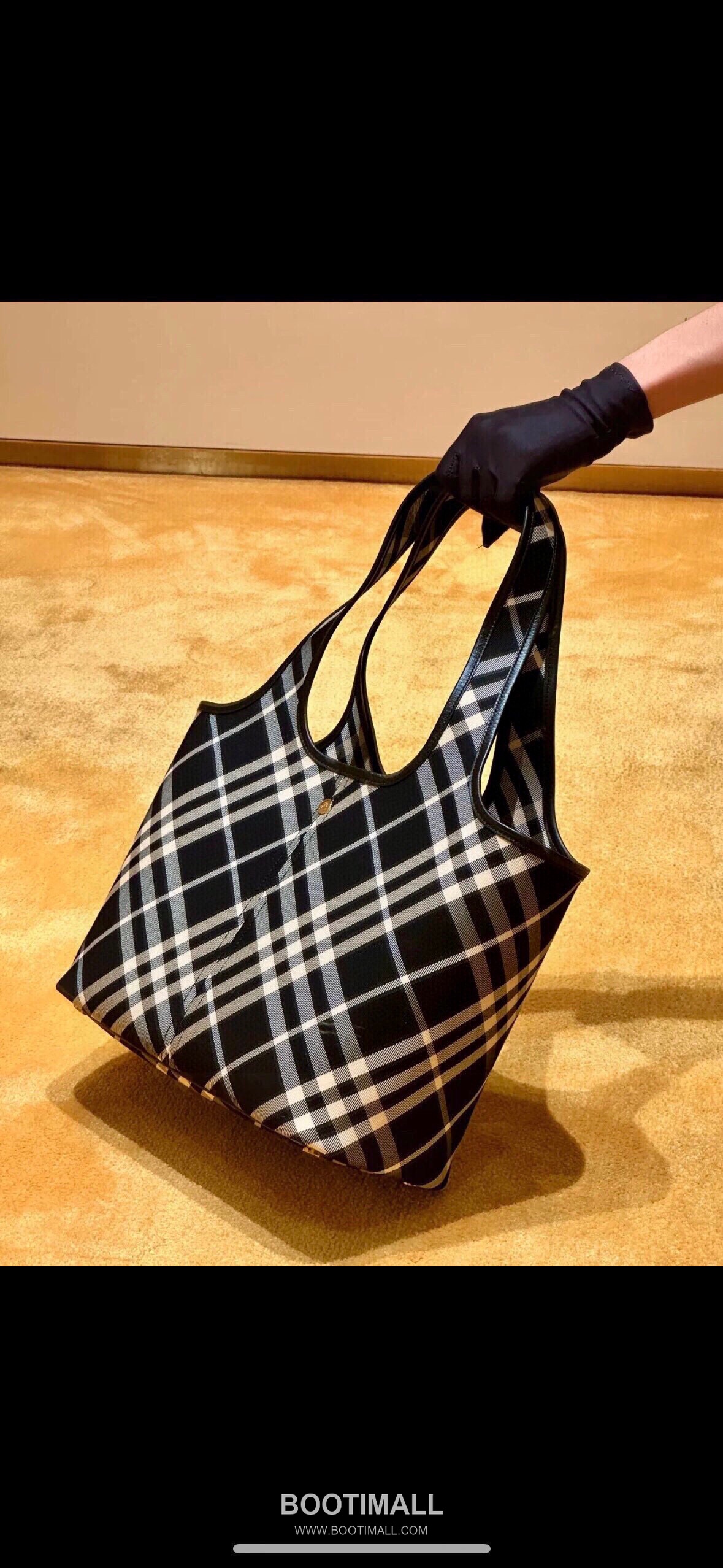 Burberry Diagonal Check Hobo Tote Diagonal Check Fabric Hobo Tote Bag 버버리 다이아고날 체크 호보 토트 다이아고날 체크 패브릭 호보 토트백 41cm 7