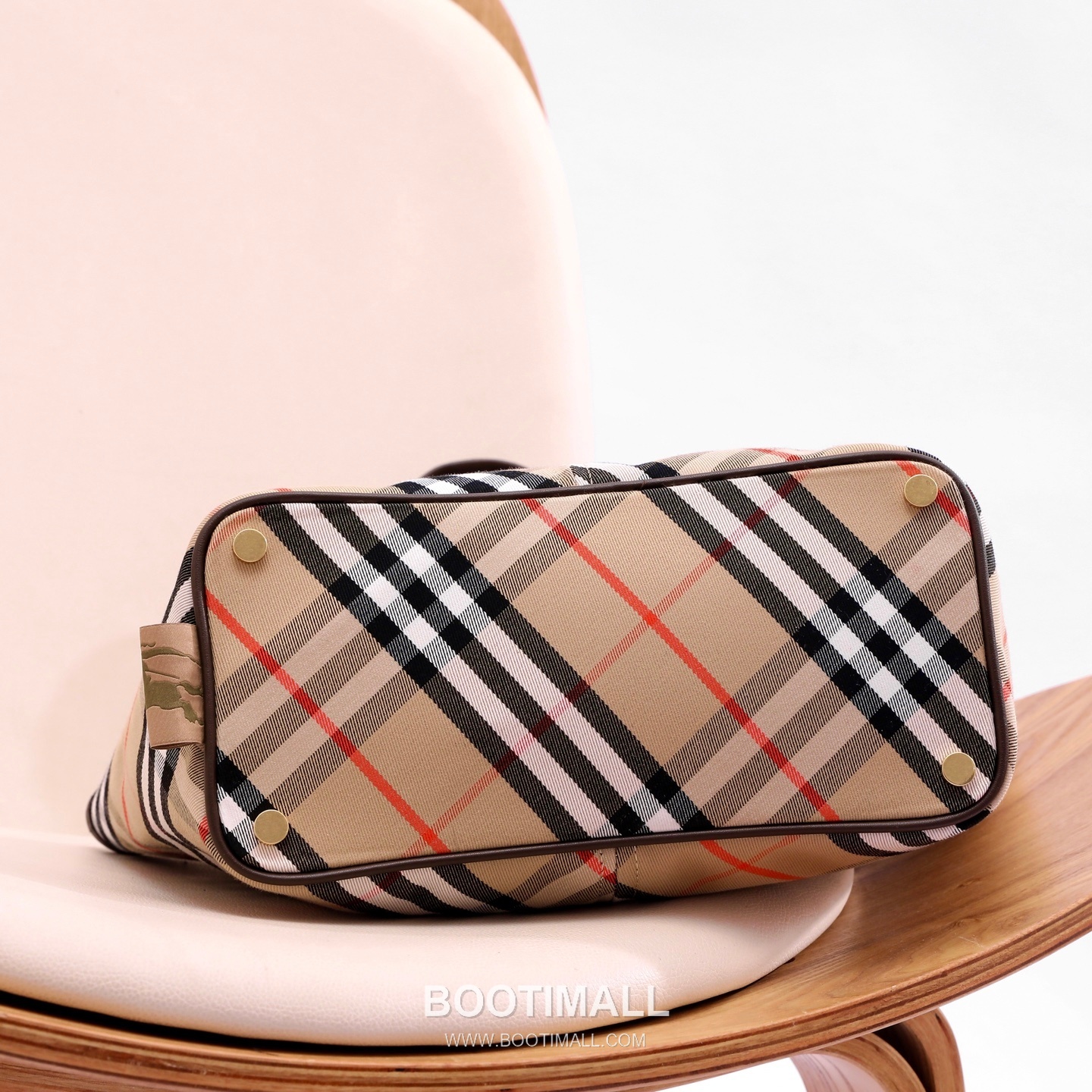 Burberry Diagonal Check Hobo Tote Diagonal Check Fabric Hobo Tote Bag 버버리 다이아고날 체크 호보 토트 다이아고날 체크 패브릭 호보 토트백 41cm 28