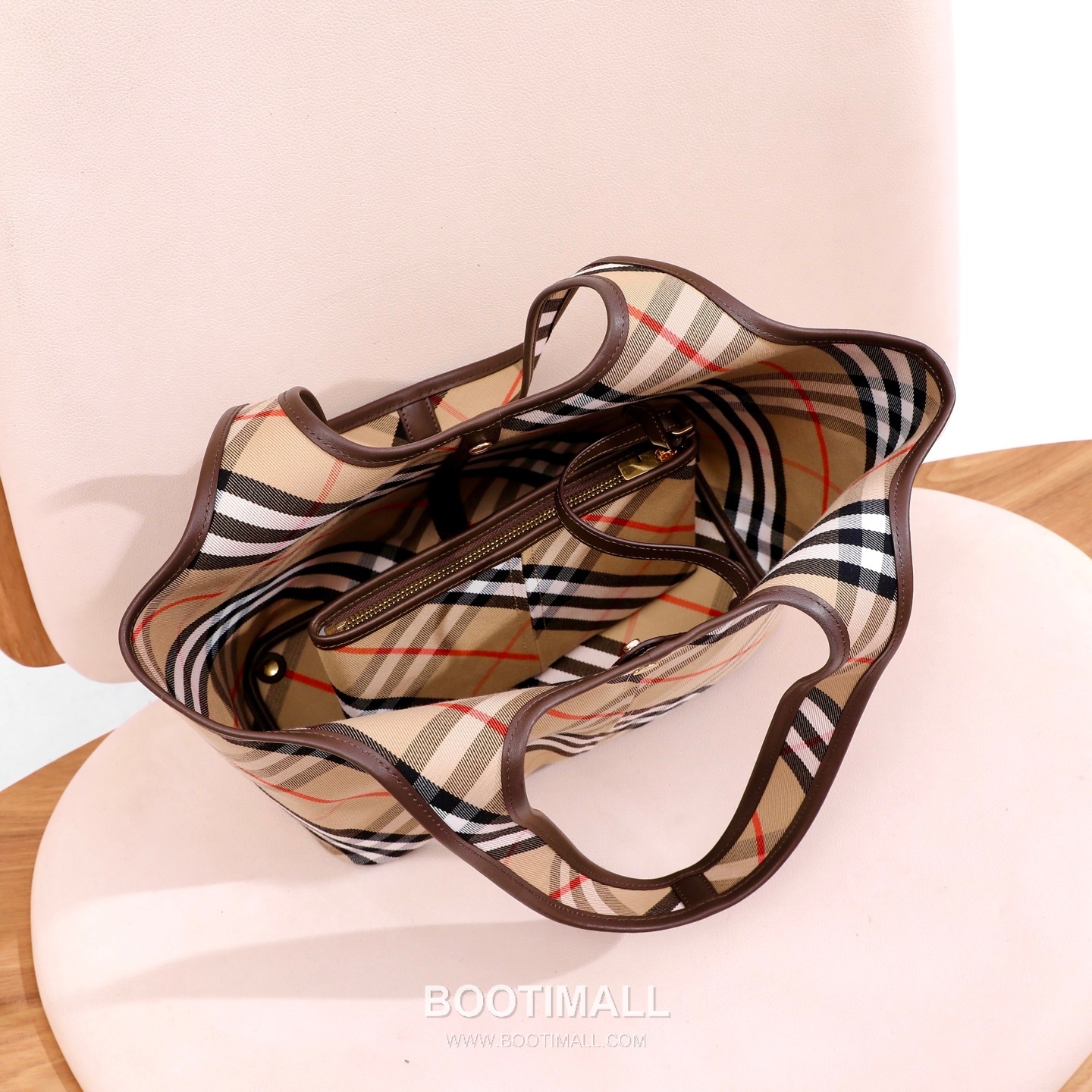 Burberry Diagonal Check Hobo Tote Diagonal Check Fabric Hobo Tote Bag 버버리 다이아고날 체크 호보 토트 다이아고날 체크 패브릭 호보 토트백 41cm 32