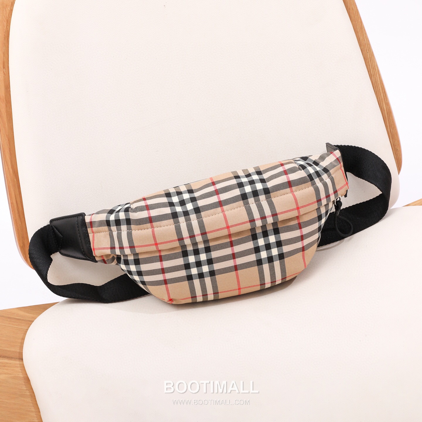 Burberry Vintage Check Jacquard Belt Bag Vintage Check Cotton 버버리 빈티지 체크 자카드 벨트백 빈티지 체크 코튼 31cm 1