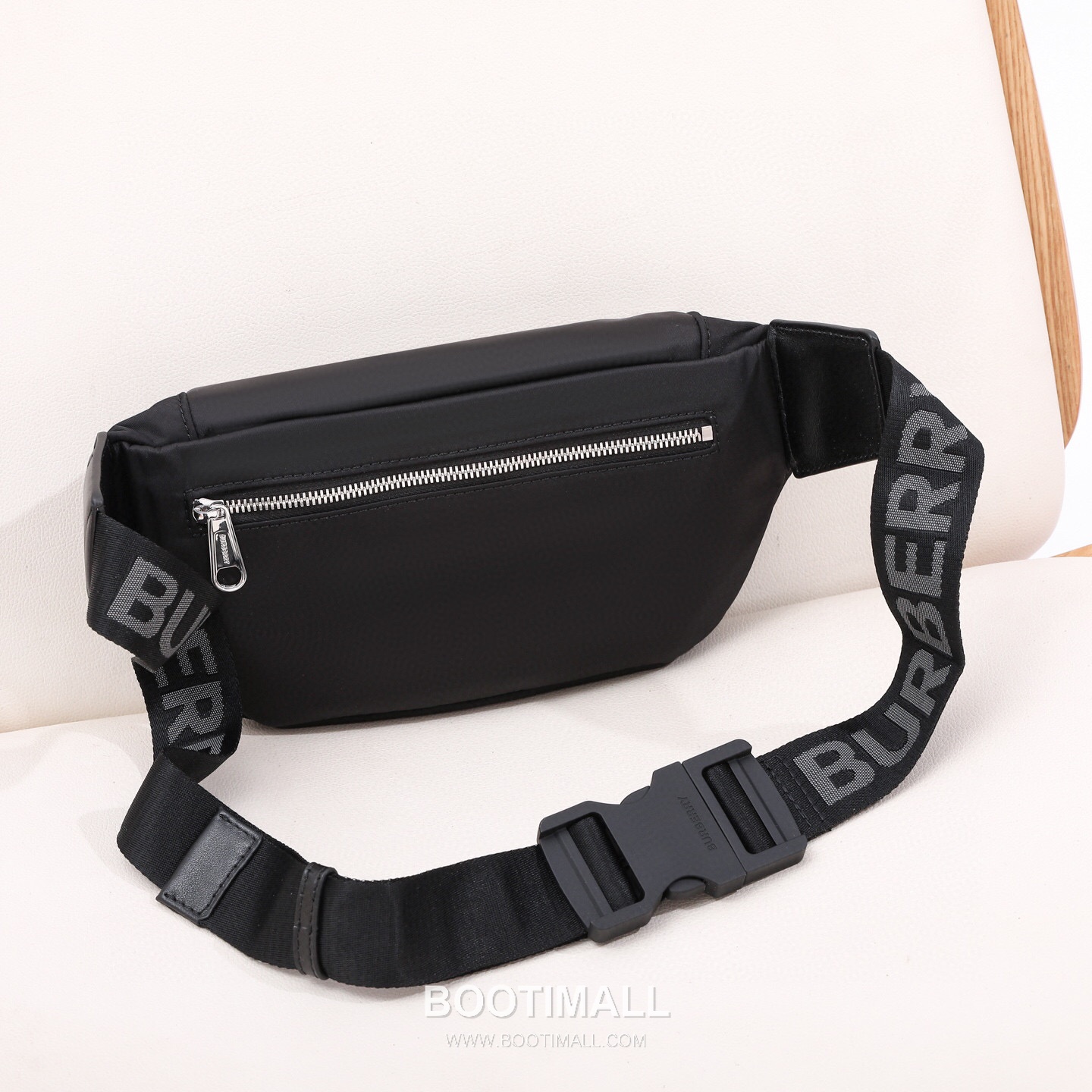 Burberry Logo Print ECONYL Belt Bag ECONYL Recycled Nylon 버버리 로고 프린트 ECONYL 벨트백 ECONYL 재생 나일론 31cm 2