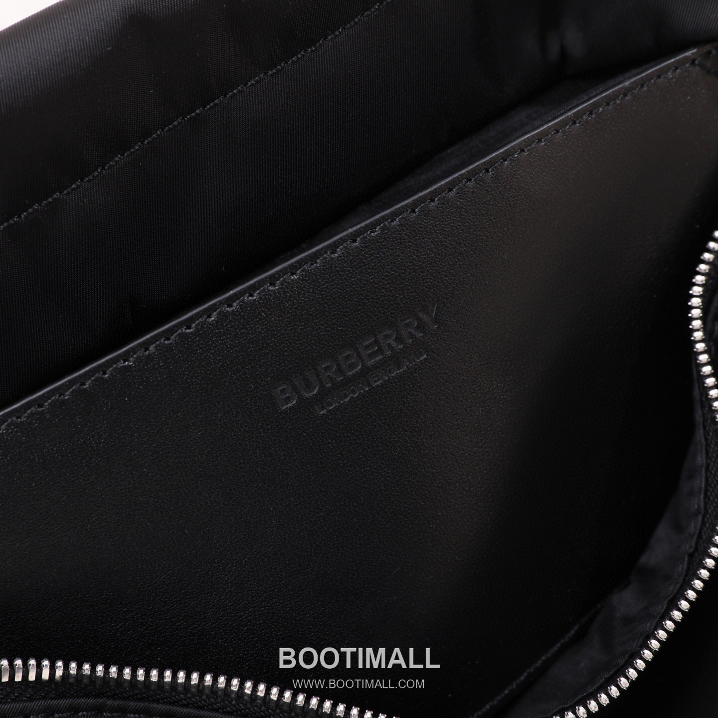 Burberry Logo Print ECONYL Belt Bag ECONYL Recycled Nylon 버버리 로고 프린트 ECONYL 벨트백 ECONYL 재생 나일론 31cm 9