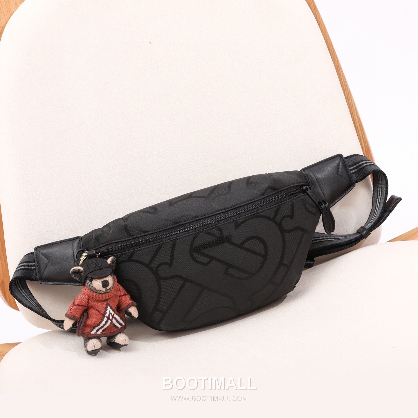 Burberry Logo Cotton Canvas Belt Bag Cotton Canvas 버버리 로고 코튼 캔버스 벨트백 297948 코튼 캔버스 31cm 1