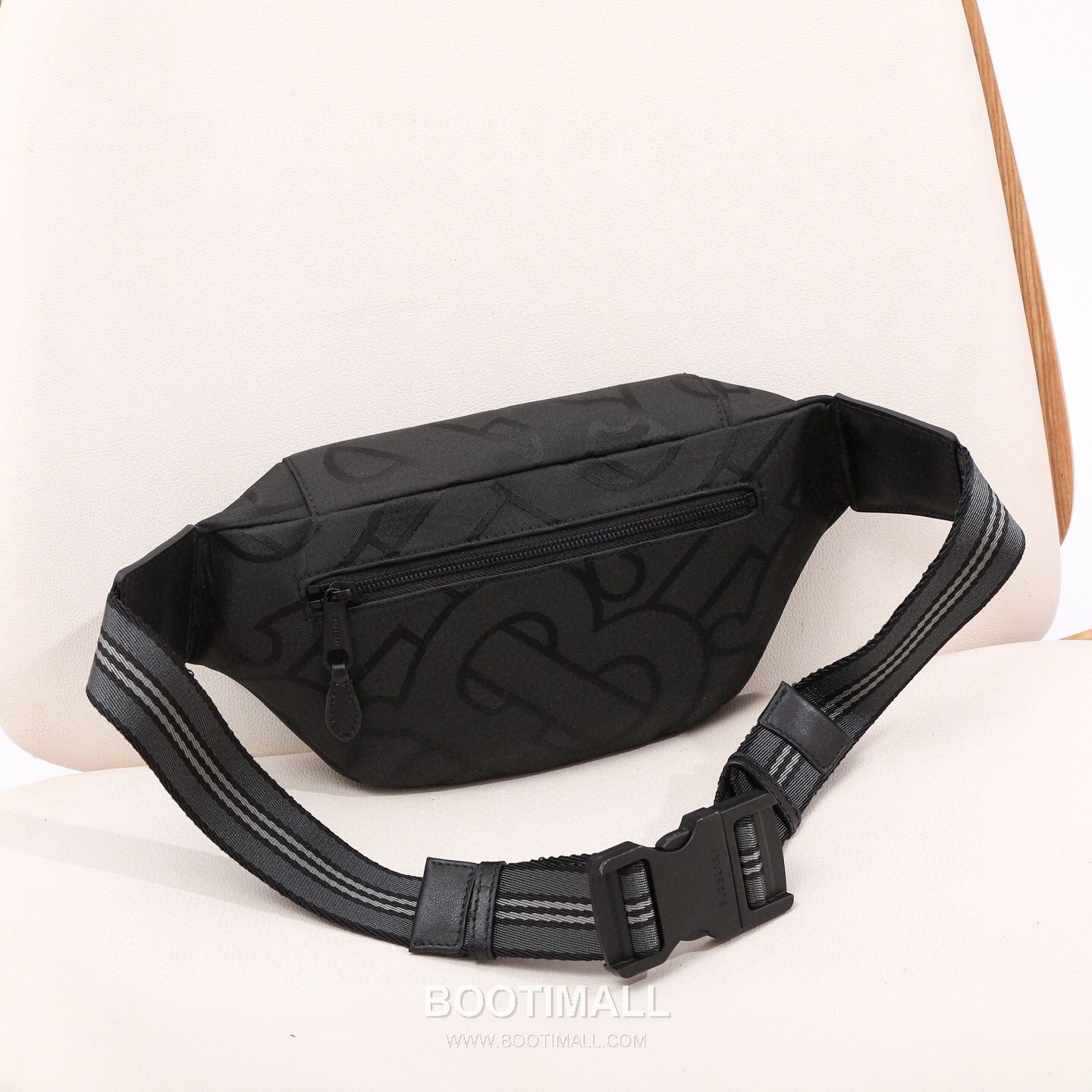 Burberry Logo Cotton Canvas Belt Bag Cotton Canvas 버버리 로고 코튼 캔버스 벨트백 297948 코튼 캔버스 31cm 11