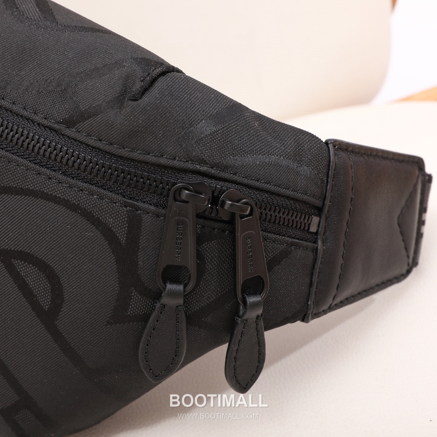 Burberry Logo Cotton Canvas Belt Bag Cotton Canvas 버버리 로고 코튼 캔버스 벨트백 297948 코튼 캔버스 31cm 15