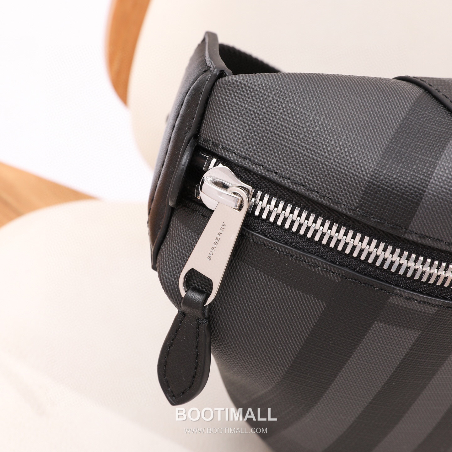 Burberry Smoked Check Belt Bag Check Canvas 버버리 스모크 체크 벨트백 297048 체크 캔버스 31cm 7