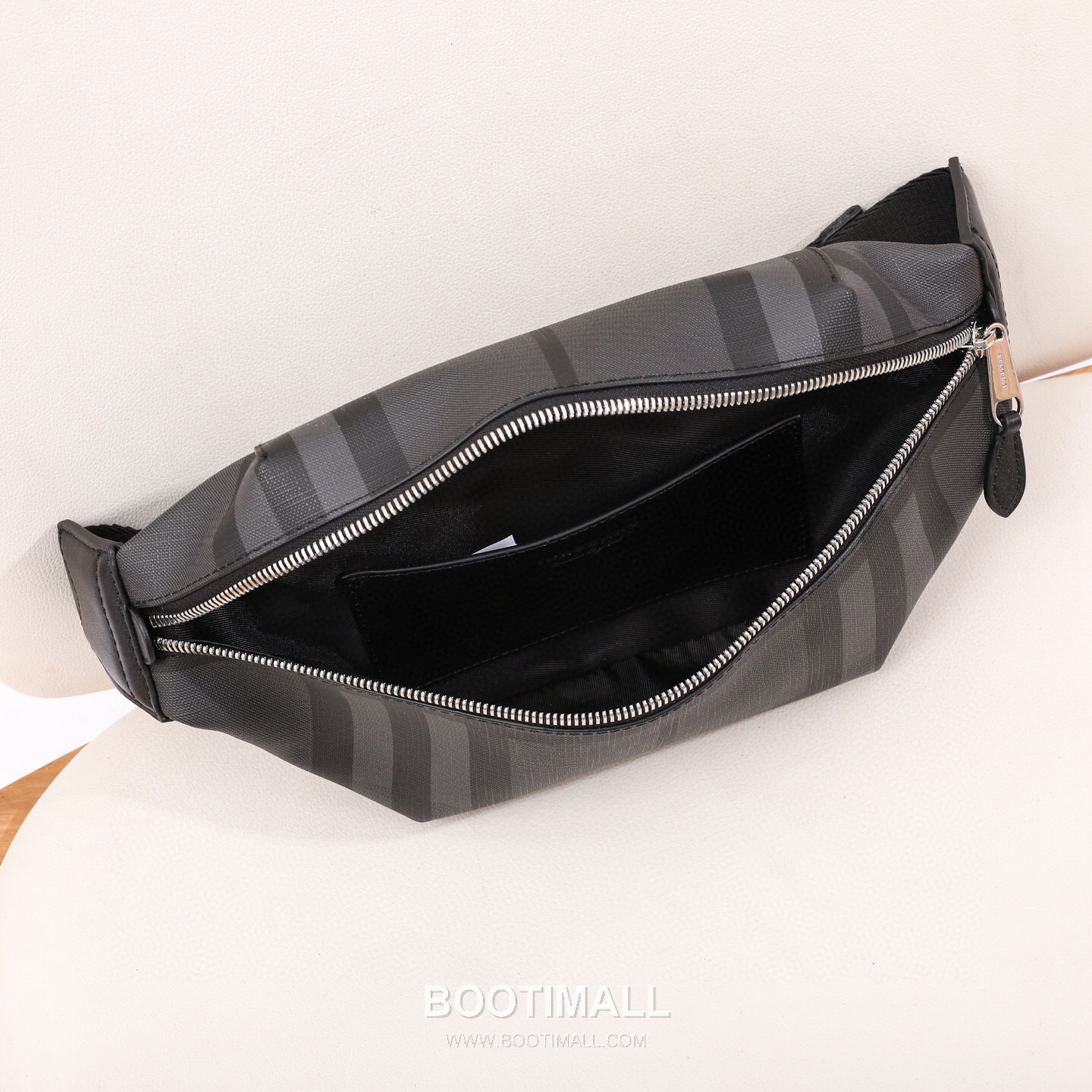 Burberry Smoked Check Belt Bag Check Canvas 버버리 스모크 체크 벨트백 297048 체크 캔버스 31cm 8