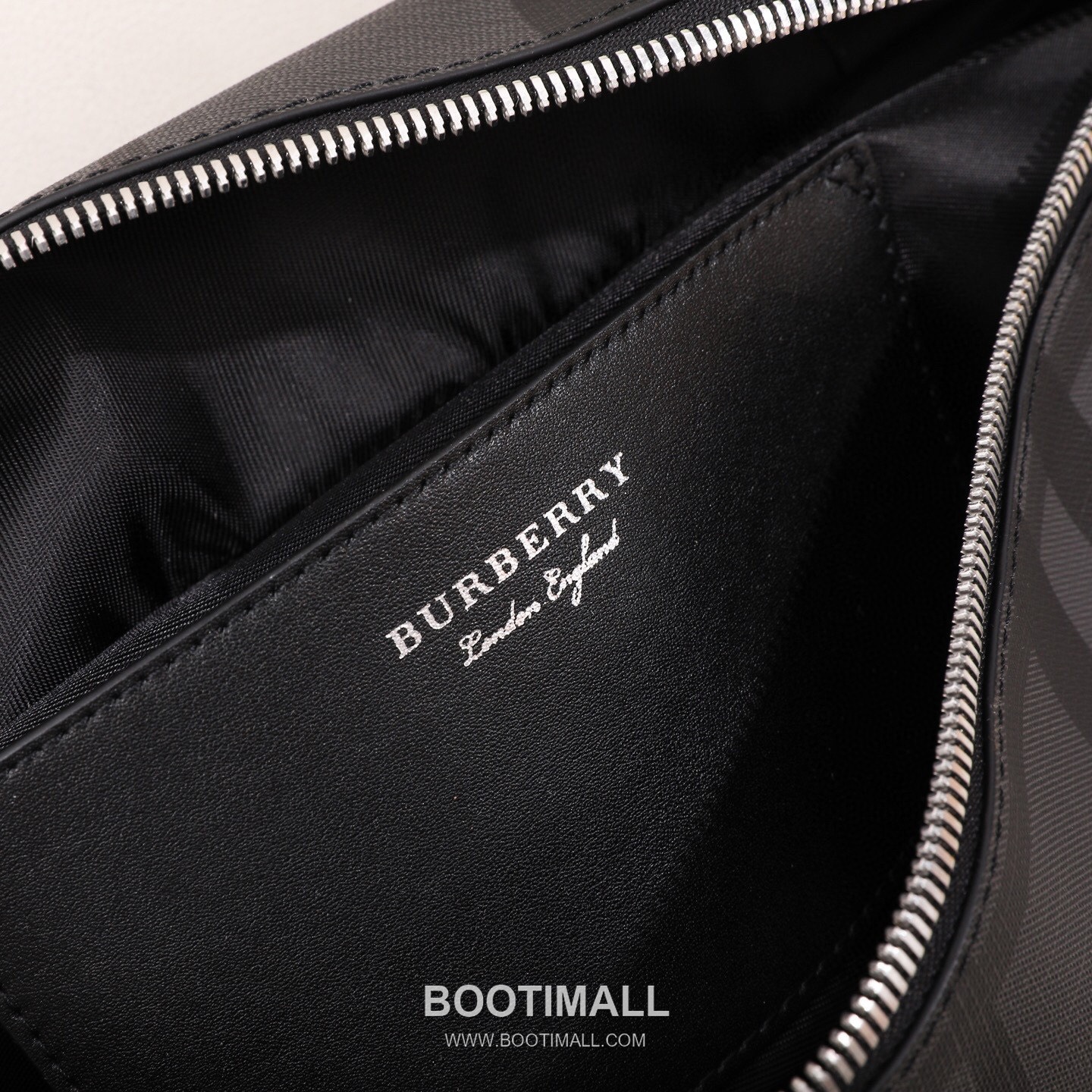 Burberry Smoked Check Belt Bag Check Canvas 버버리 스모크 체크 벨트백 297048 체크 캔버스 31cm 9