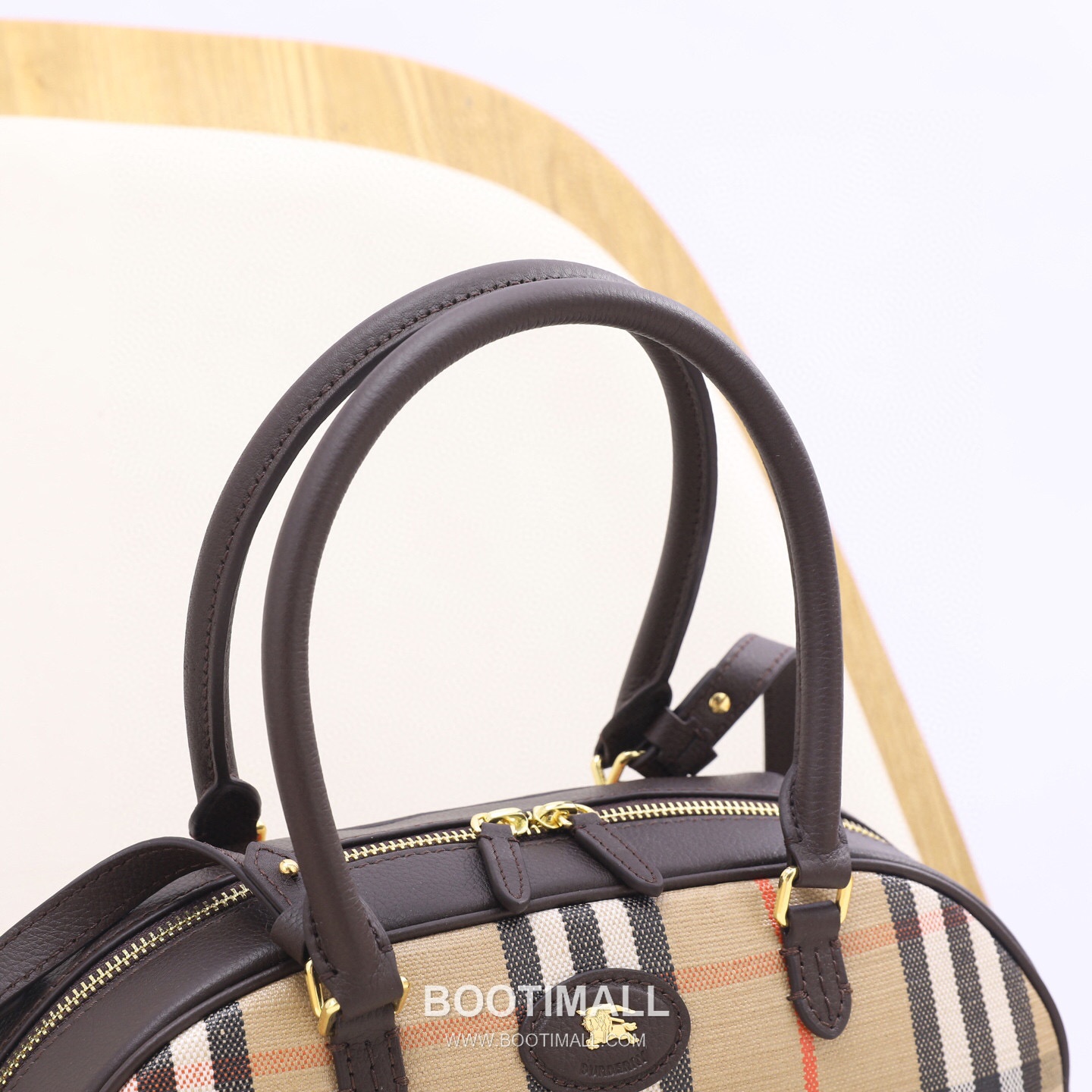 Burberry Highlands Bowling Tote Sand Tote Bag 버버리 하이랜드 볼링 토트백 샌드 33.5×12.5×17cm 17