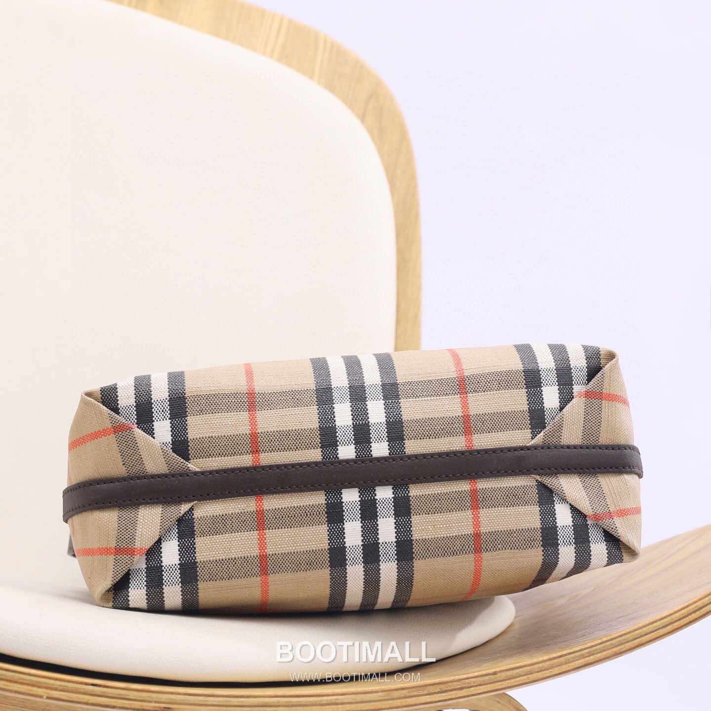 Burberry Highlands Large Tote Sand Tote Bag 버버리 하이랜드 라지 토트백 샌드 8