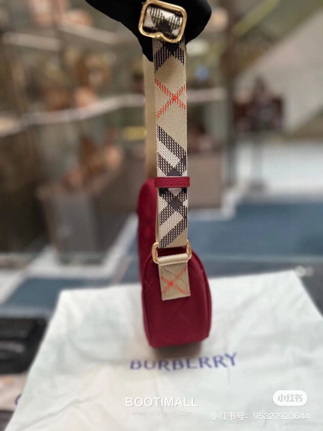 Burberry Half-Moon Tailored Shoulder Bag 버버리 하프문 테일러드 숄더백 23.5cm 12