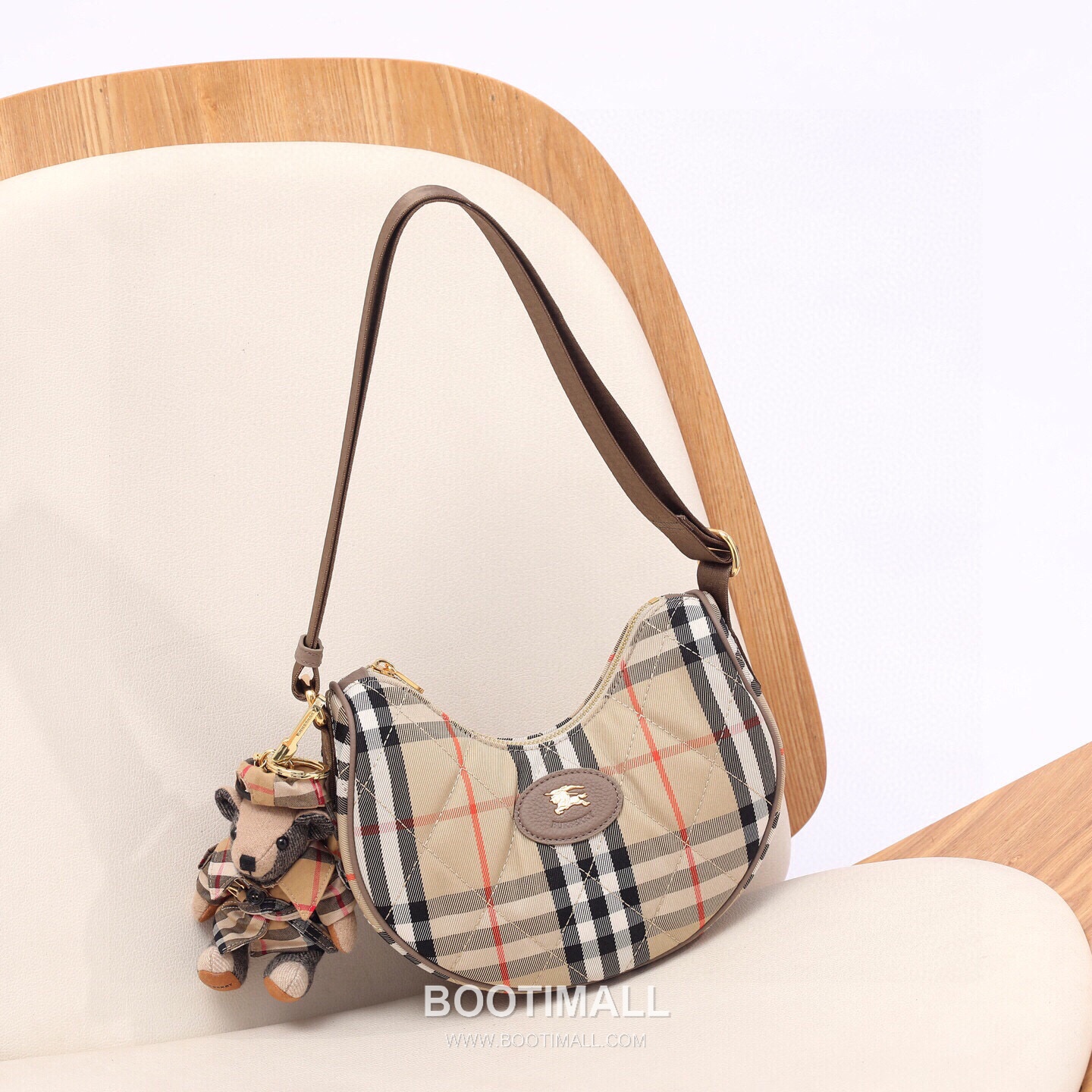 Gucci Half-Moon Check Shoulder Bag Check Fabric 구찌 하프문 체크 숄더백 308158 체크 패브릭 23.5cm -2 5