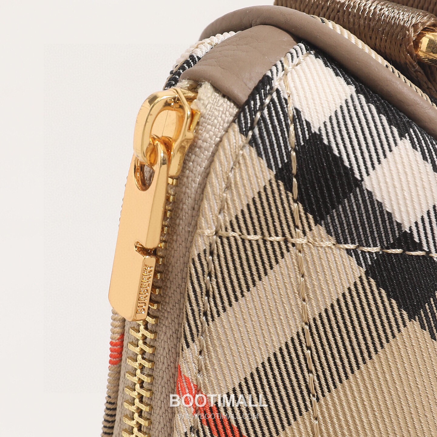 Gucci Half-Moon Check Shoulder Bag Check Fabric 구찌 하프문 체크 숄더백 308158 체크 패브릭 23.5cm -2 9