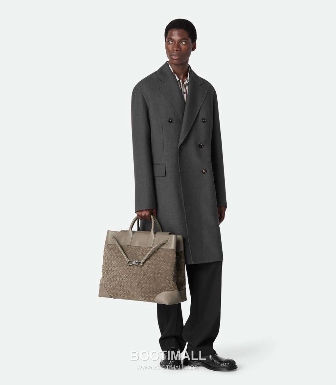 Bottega Veneta Andiamo Intrecciato Suede Tote Suede and Calfskin Taupe Tote Bag 보테가 베네타 안디아모 인트레치아토 스웨이드 토트 스웨이드 및 카프스킨 토프 토트백 43cm 1