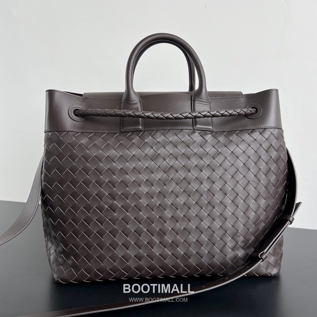 Bottega Veneta Andiamo Intrecciato Tote Smooth Leather, Intrecciato Leather Dark Tote Bag 보테가 베네타 안디아모 인트레치아토 토트 스무스 레더, 인트레치아토 레더 다크 토트백 43cm 3
